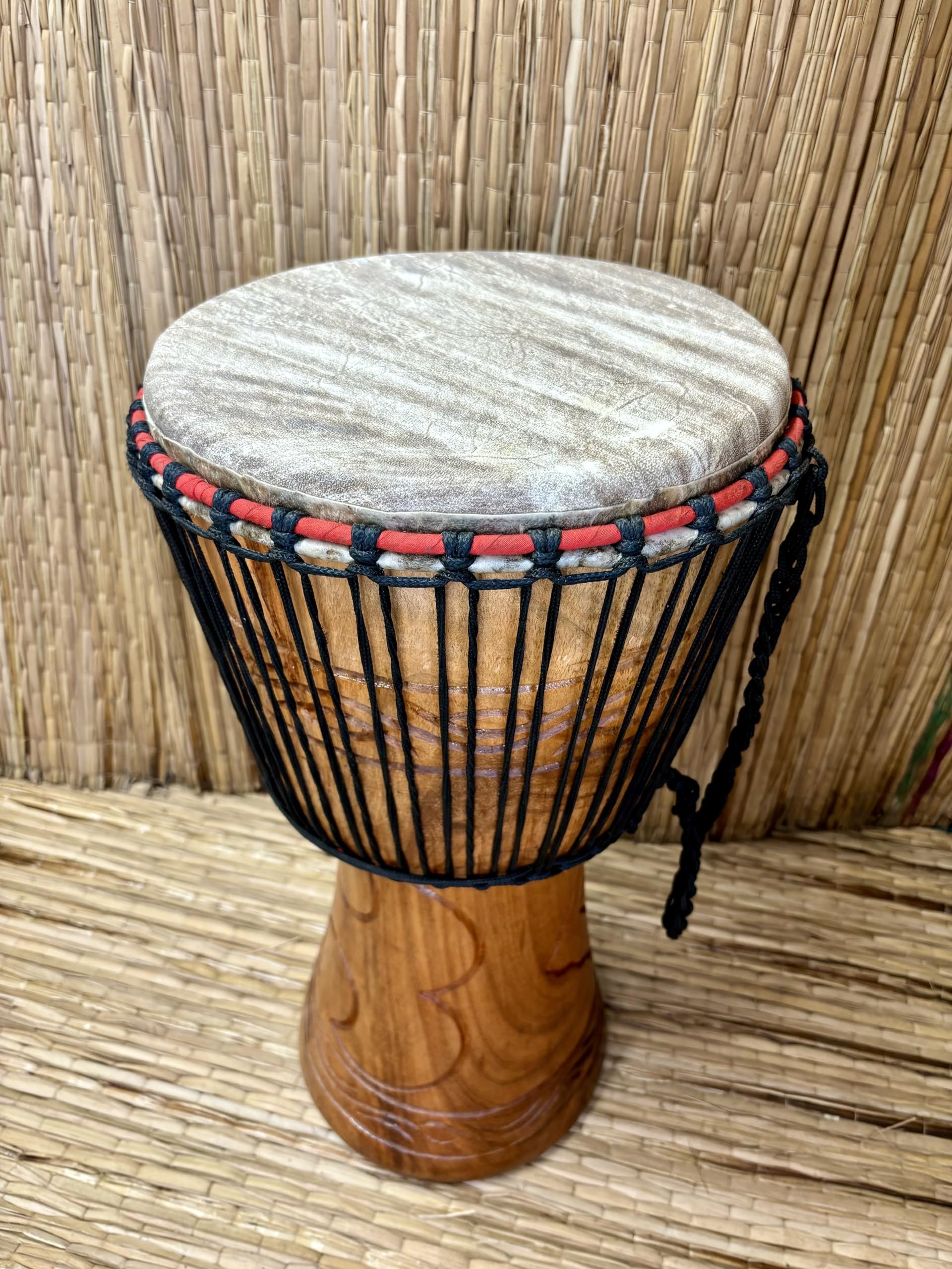 Djembe Ghanese 22,9 Cm Con Incisioni A Mano E Simboli Adinkra: Suono Profondo E Slapping Nitido, Legno Tweneboa Leggero, Pelle Di Capra. Perfetto Per Bambini E Scuole!