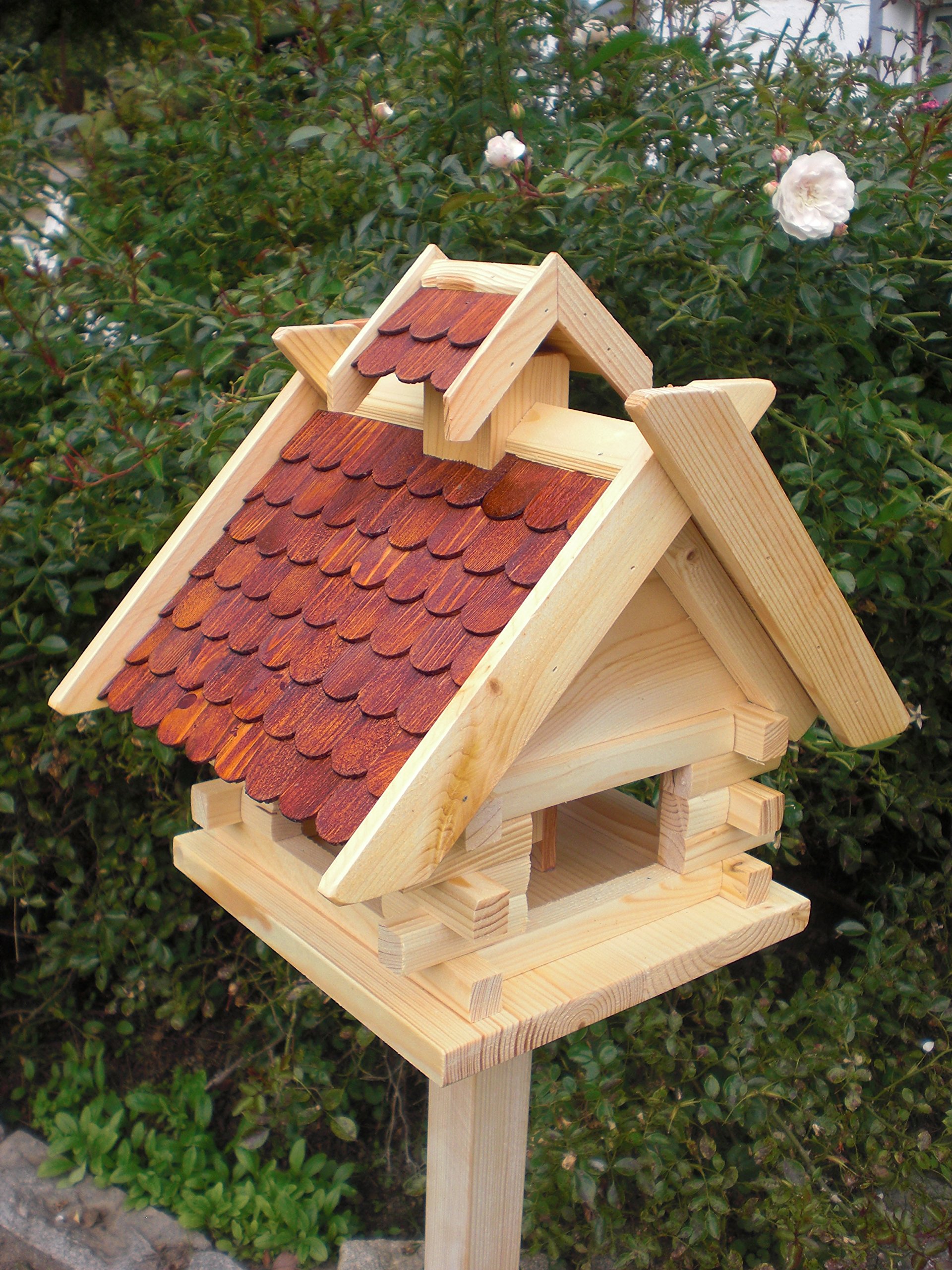 Vogelhaus-Vogelhäuser Vogelfutterhaus Vogelhäuschen aus Holz Vogelhausständer Nistkasten Schreinerarbeit in unterschiedlichen Farben erhältlich … (Vogelhaus mit Ständer V01+S1)