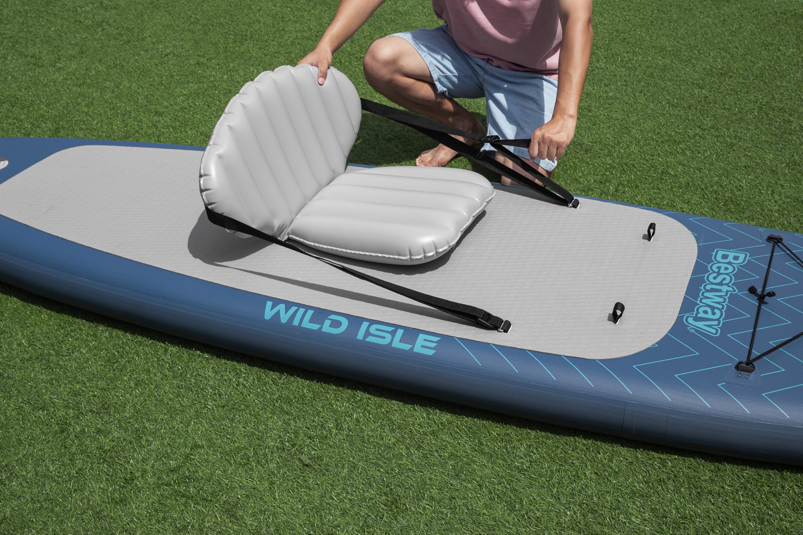 Bestway Wild Isle SUP Board Set mit Sitz 305x84x15 cm – Aufblasbares Stand Up Paddle Board & Kajak-Option, Allround Board bis 130 kg, inkl. Doppelpaddel, Pumpe & Rucksack