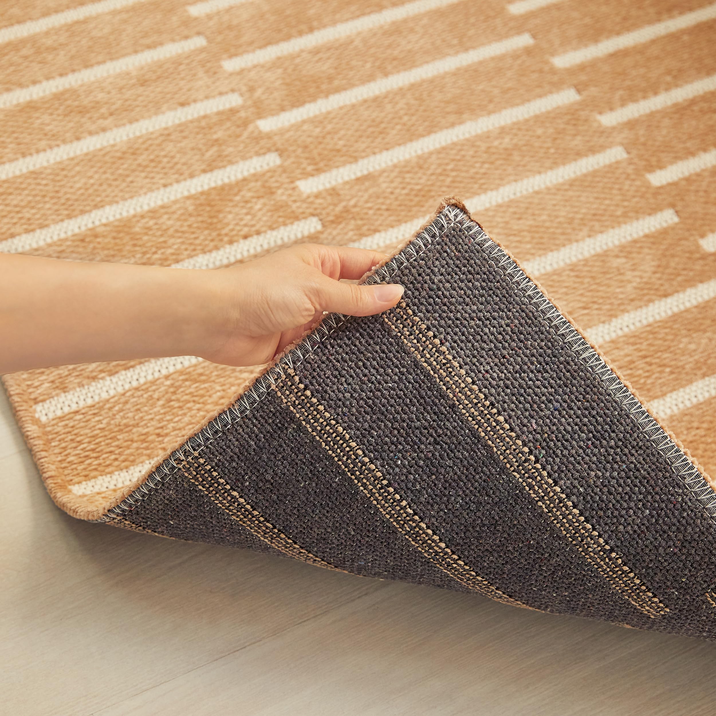 Ocean Home Textile Bej Renk Çizgi Desenli Şönil Halı Kilim 160 x 230 cm
