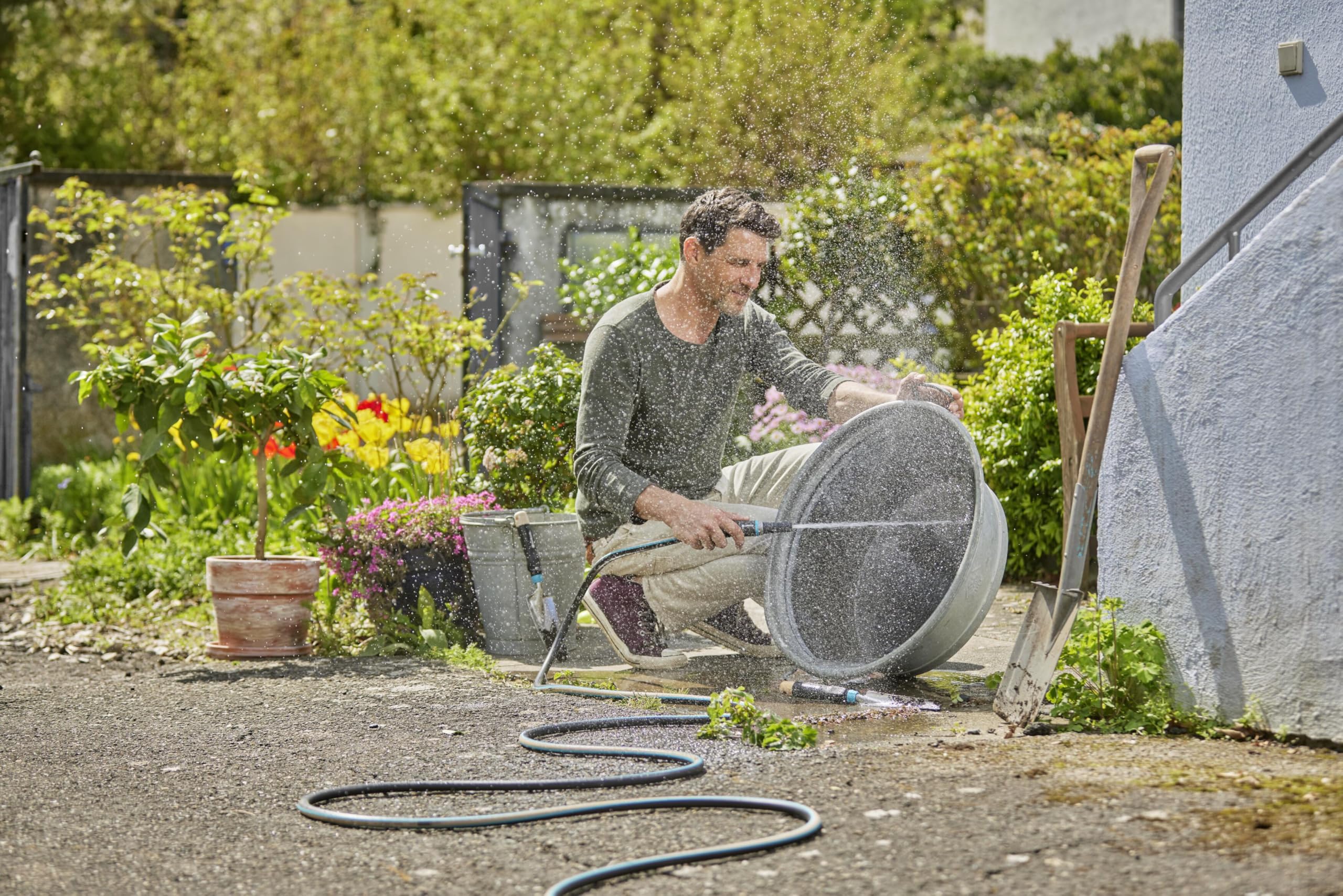 Tuyau Gardena EcoLine 1/2", 20 m sans pièces de système : tuyau d'arrosage durable en plastique recyclé, sans phtalates ni polluants, fonction Power Grip, résistant au gel et aux UV (18930-20)