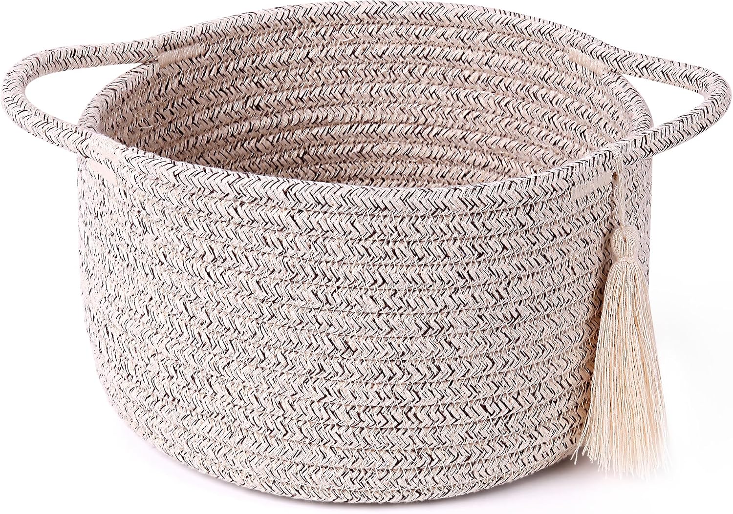 Small decorative basket for a friend gift