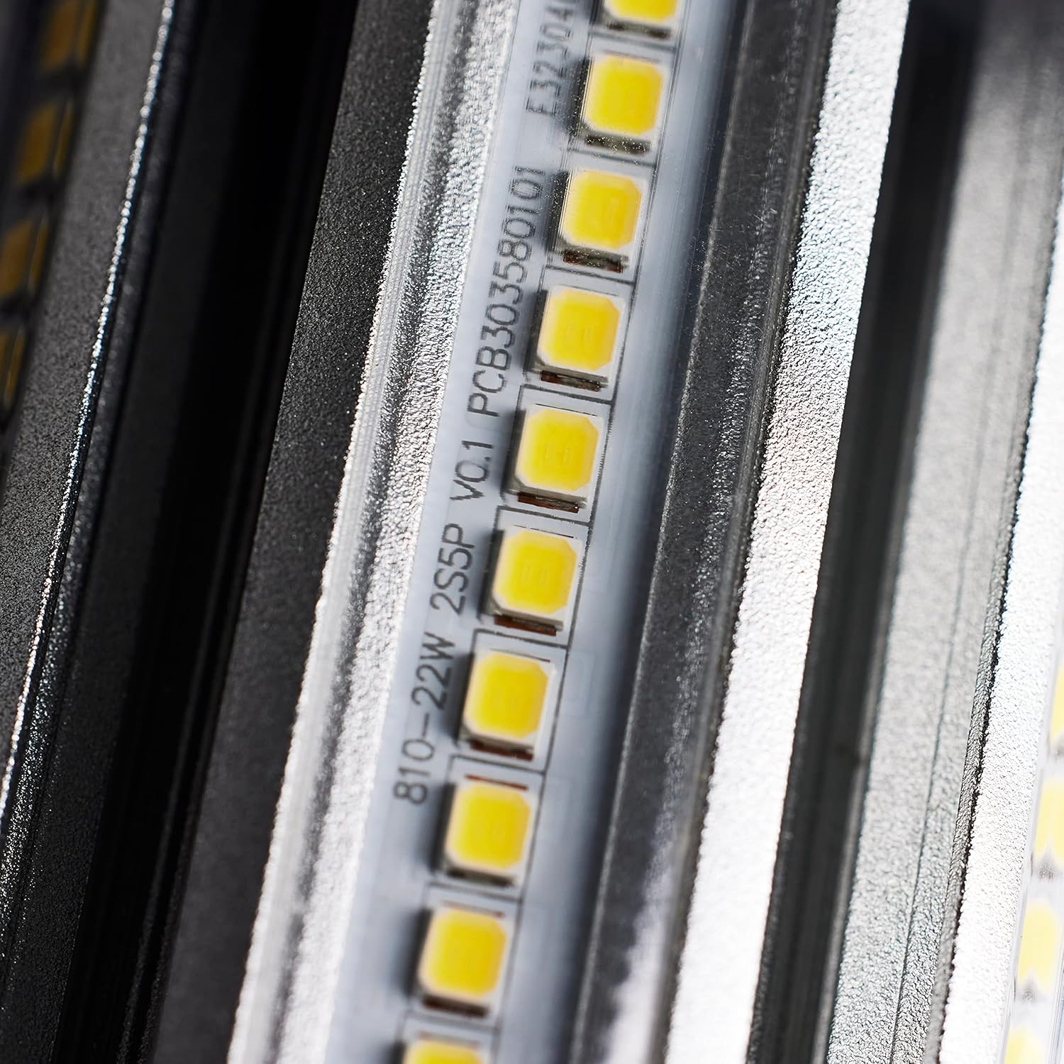 Satco S49391-22 Watt HI Pro LED HID Replacement Corn Cob Bulb - 5000K - Type B Ballast Bypass - Economy Hi-Pro