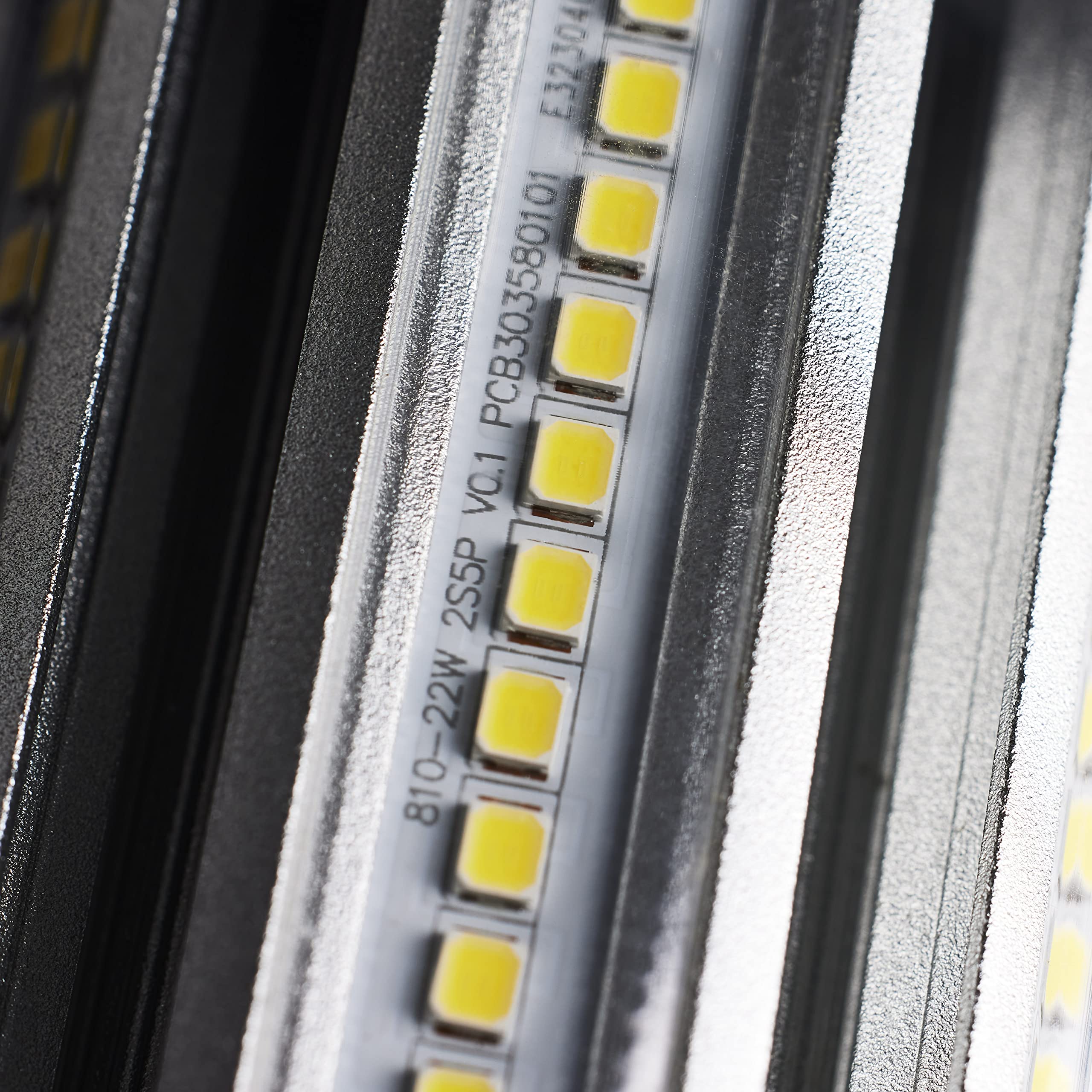 Satco #S49391, 22 Watt LED HID Replacement; 80 CRI; 5000K; Medium