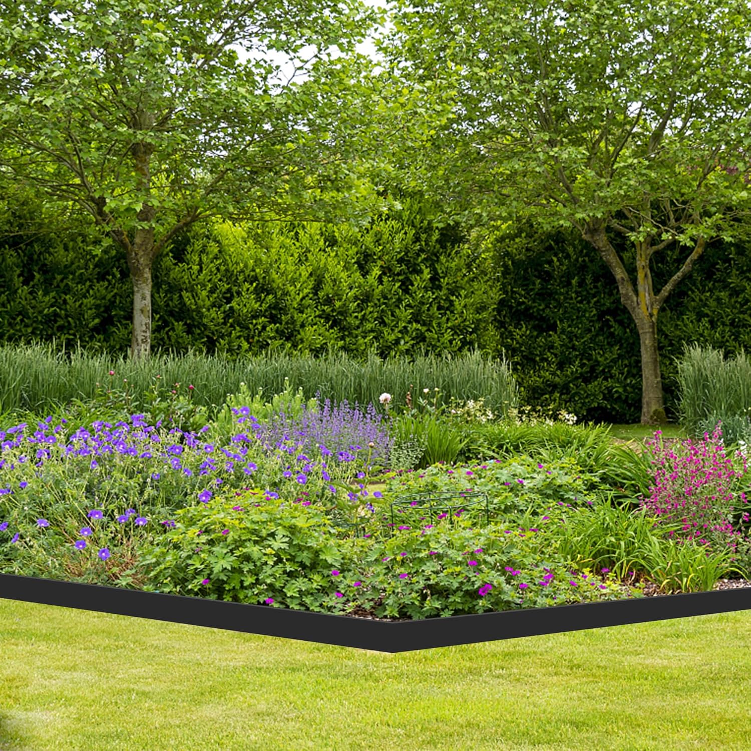 Landscape Edging Coil 33 FT, 4 Inch Tall Garden Edging Border Flexible Lawn Edging Kit with 30 Spikes, Plastic Edging for Landscaping Flower Beds Yard Pathway Paver Edging (4IN x 33FT, Black)