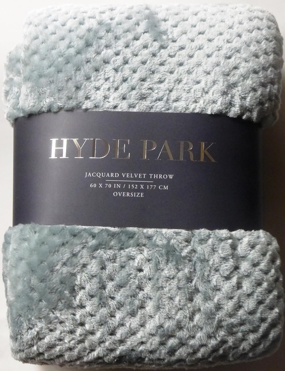 Hyde Park Throw Blanket Green Jacquard Velvet Blanket 100 Polyester 60 Inch X 70 Inch Amazonin Home Kitchen Hyde Park Throw Blanket Green Jacquard Velvet Blanket 100 Polyester 60 Inch X 70 Inch Amazonin Home Kitchen
