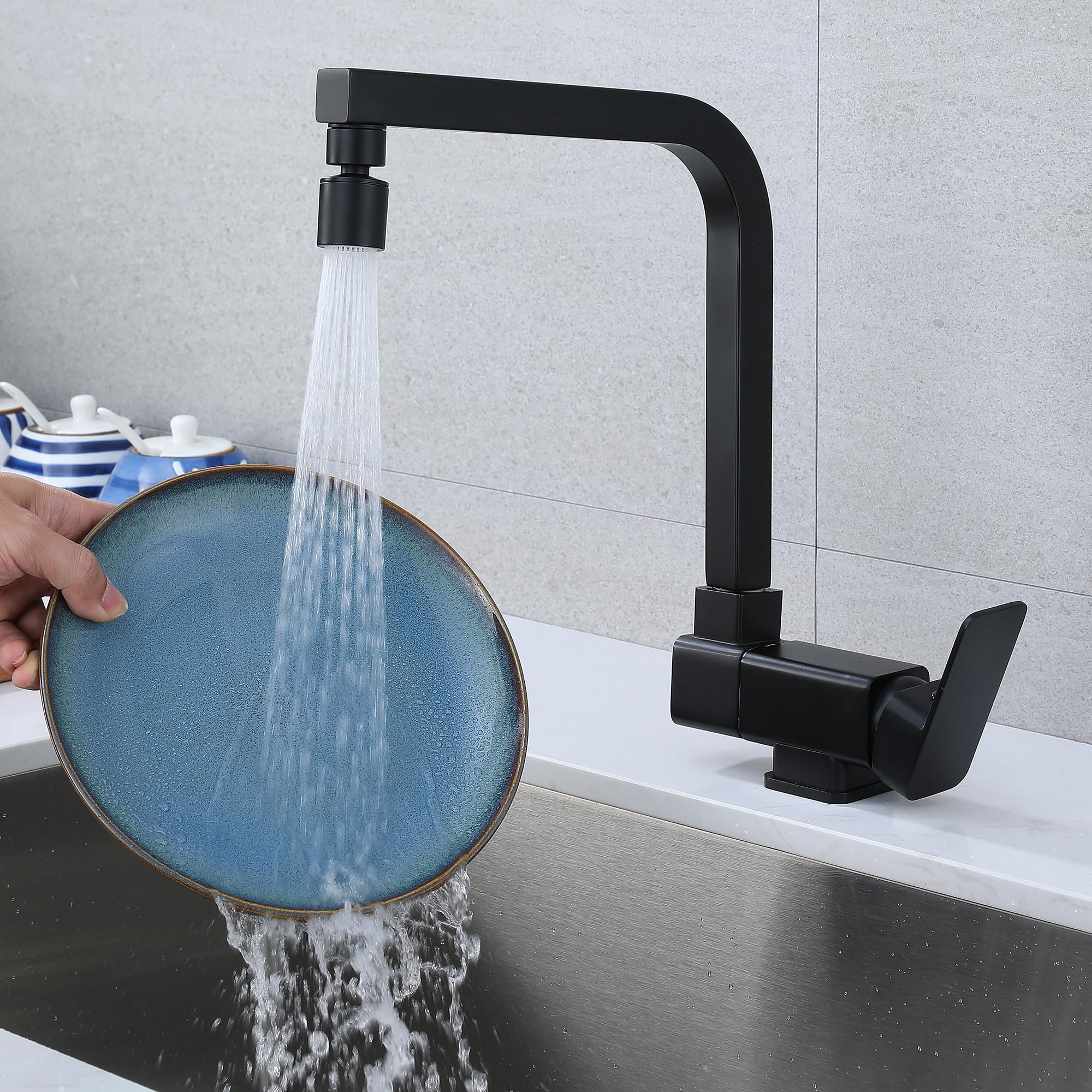 Vorfenster Küchenarmatur Aus 360° Verstellbarer-Wasserhahn Küche Mit 2 Strahlarten, 360° Drehbare Armatur Und Unterfenstermontage, Ideale Mischbatterie Für Küchen Unter Dem Fenster (schwarz)