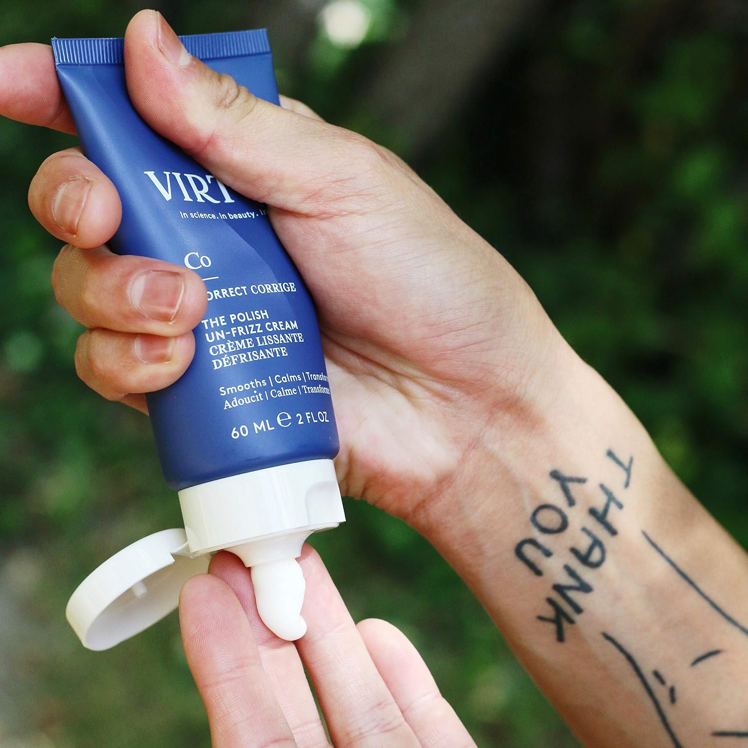 VIRTUE Un-Frizz Cream
