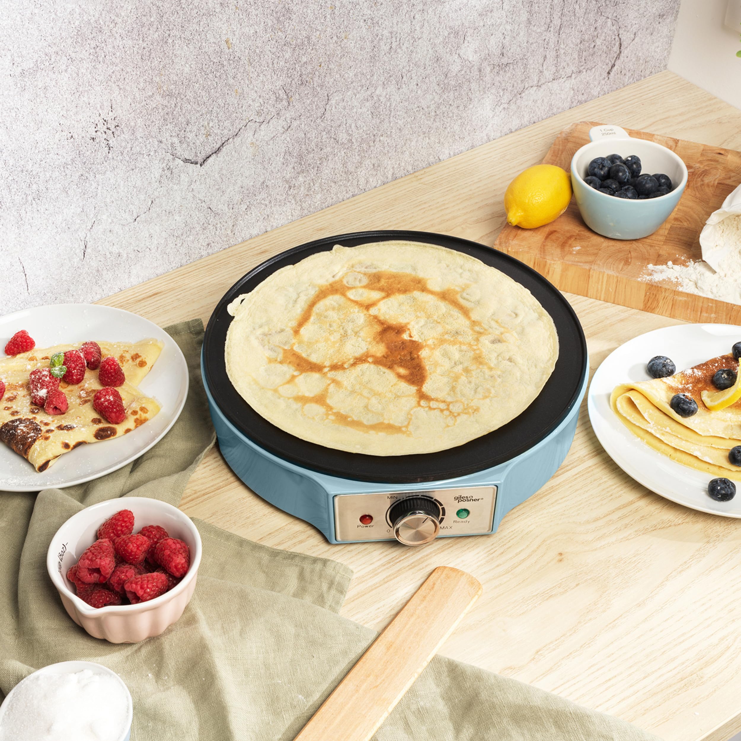 Giles & Posner Crêpière – Plaque Chauffante Électrique pour Crêpes, Antiadhésive, Grande Plaque de 30 cm (12”), Température Ajustable, Répartiteur de Pâte & Spatule, 1000W, Bleu