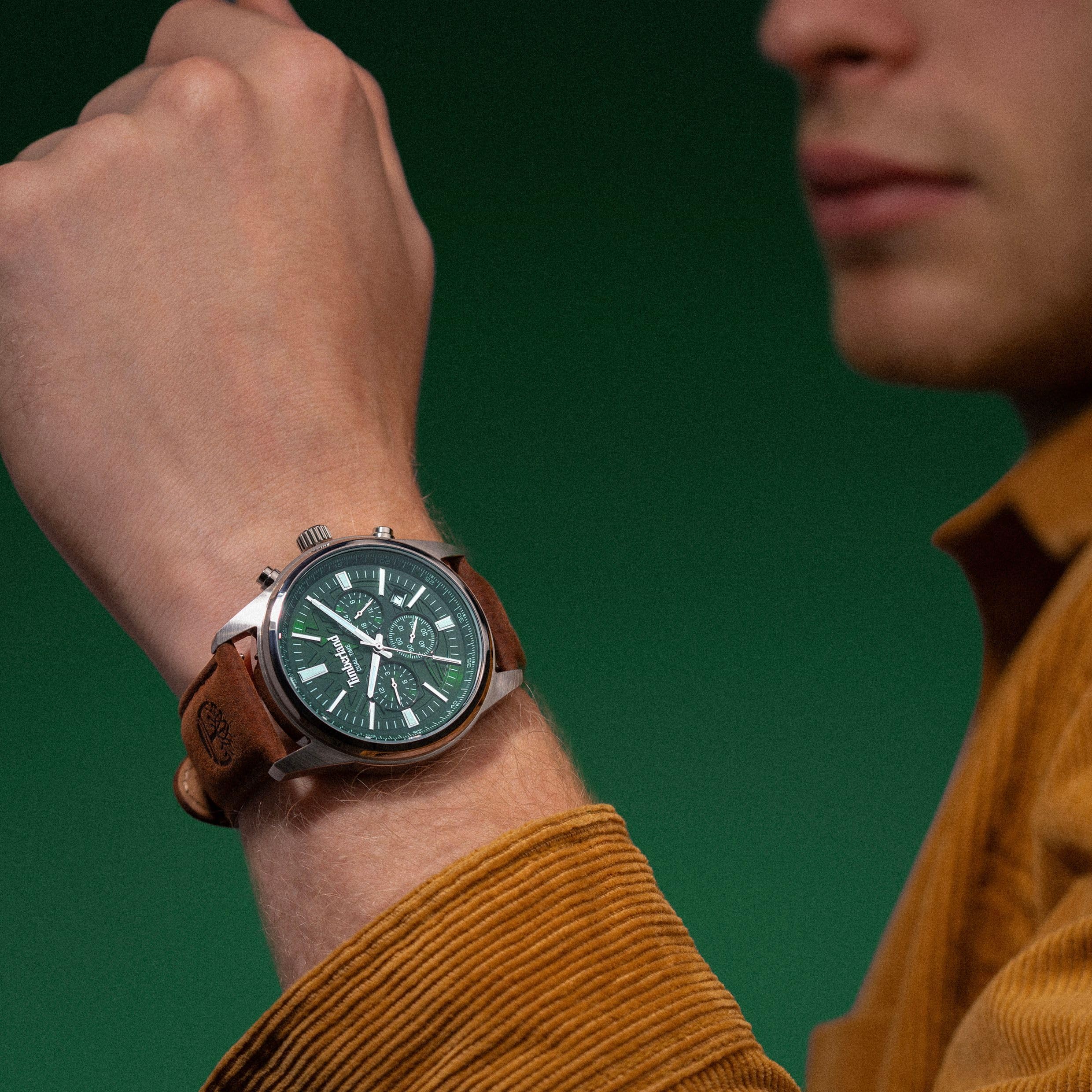Timberland Northbridge Multifunktions-Herrenuhr - Silbernes Gehäuse, Grünes Zifferblatt, Braunes Lederarmband, 45mm, TDWGF0041206