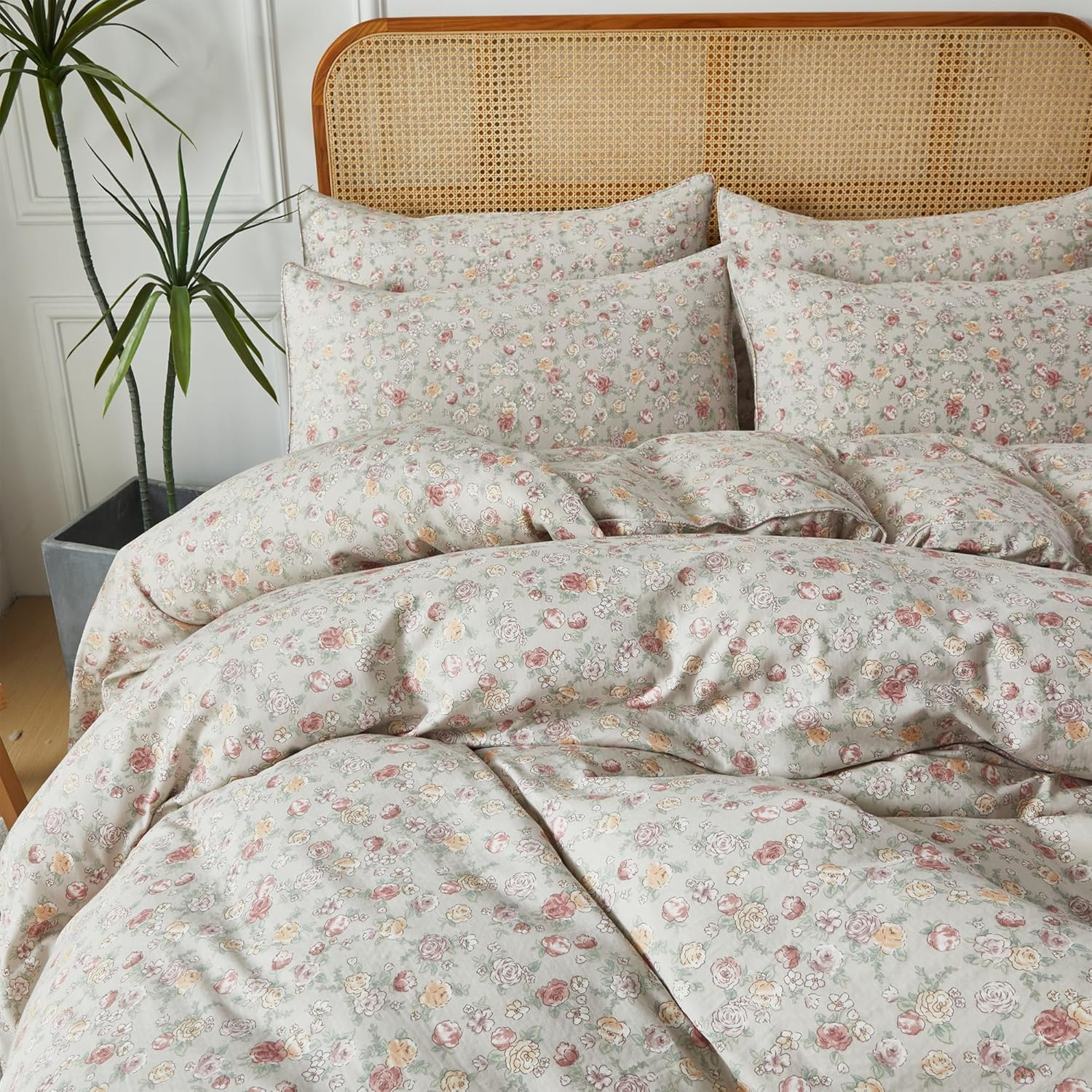 FADFAY King Duvet Cover Set - 100% Muslin Cotton Double Gauze, Ultra Soft Breathable Cloud Bedding, Light Grey Floral Cottagecore Design, 3-Piece Luxury Shabby Chic Comforter Cover with Zipper