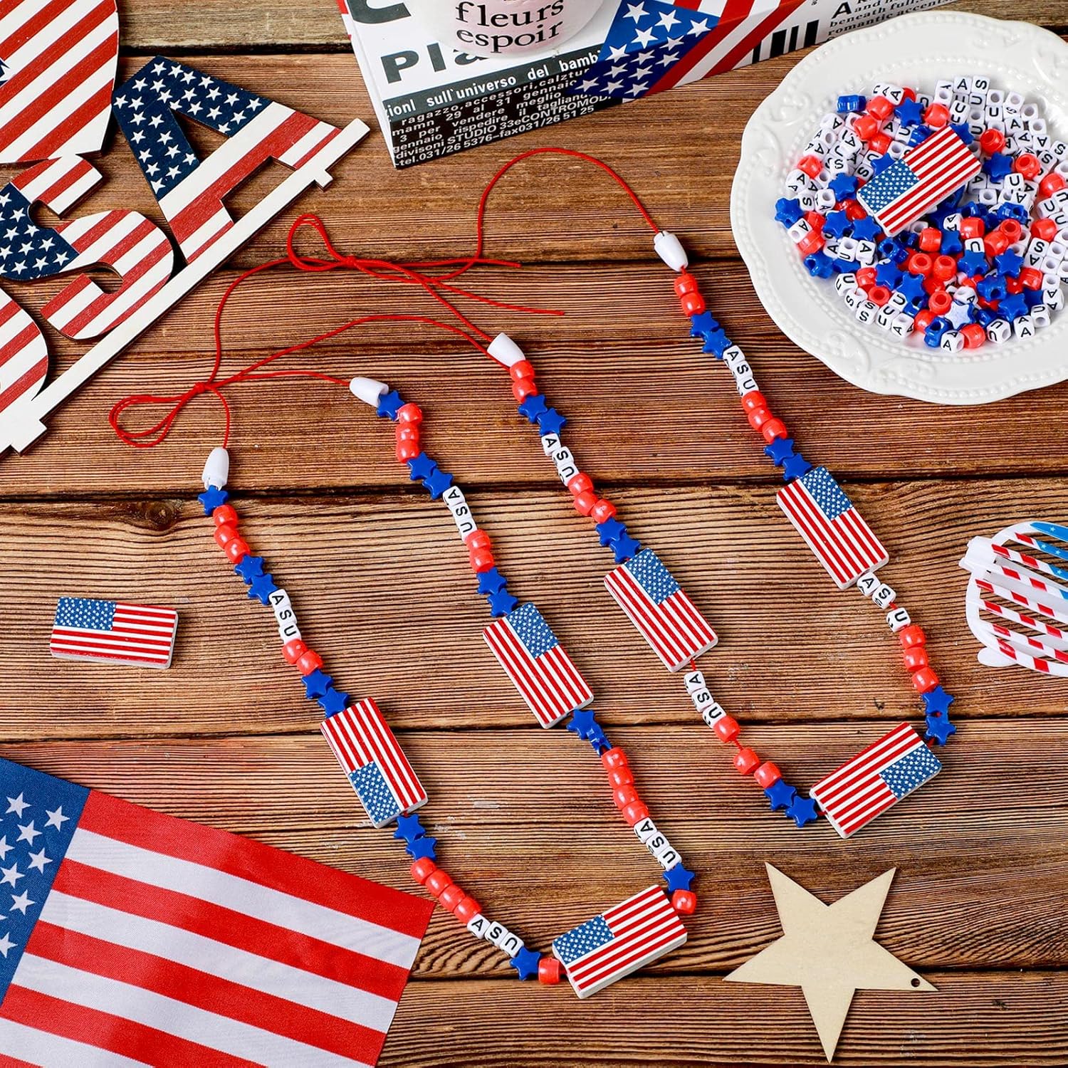 Lyrow 48 Pack 4th of July Patriotic Jewelry Craft Kits 250th Independence Memorial Day DIY Necklace Craft Kits for Kids Fun Red White and Blue USA Jewelry Making Decoration Gift Kids' Home Activities