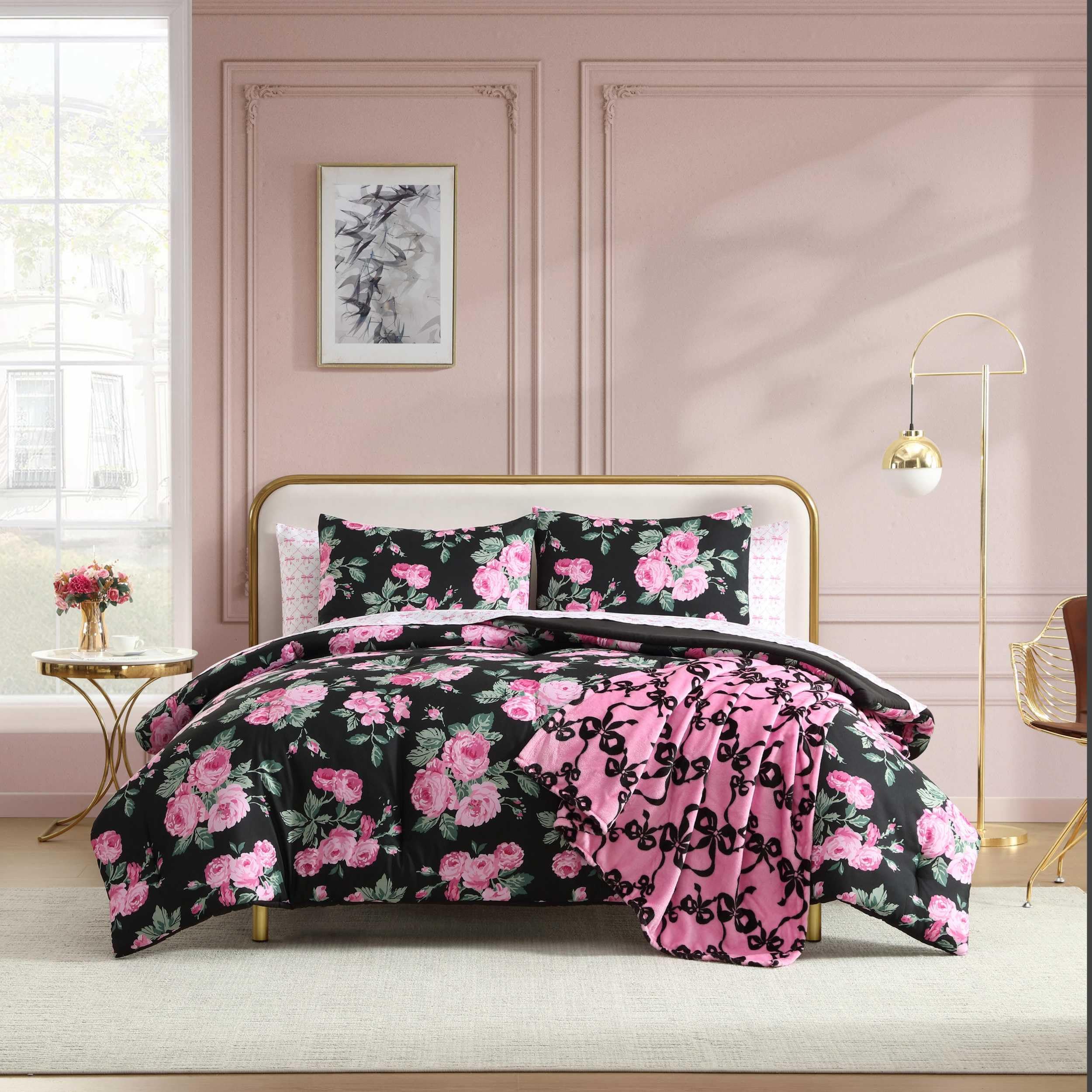 Amazon.com: Betsey Johnson - Queen Bedding Set, Wrinkle-Resistant