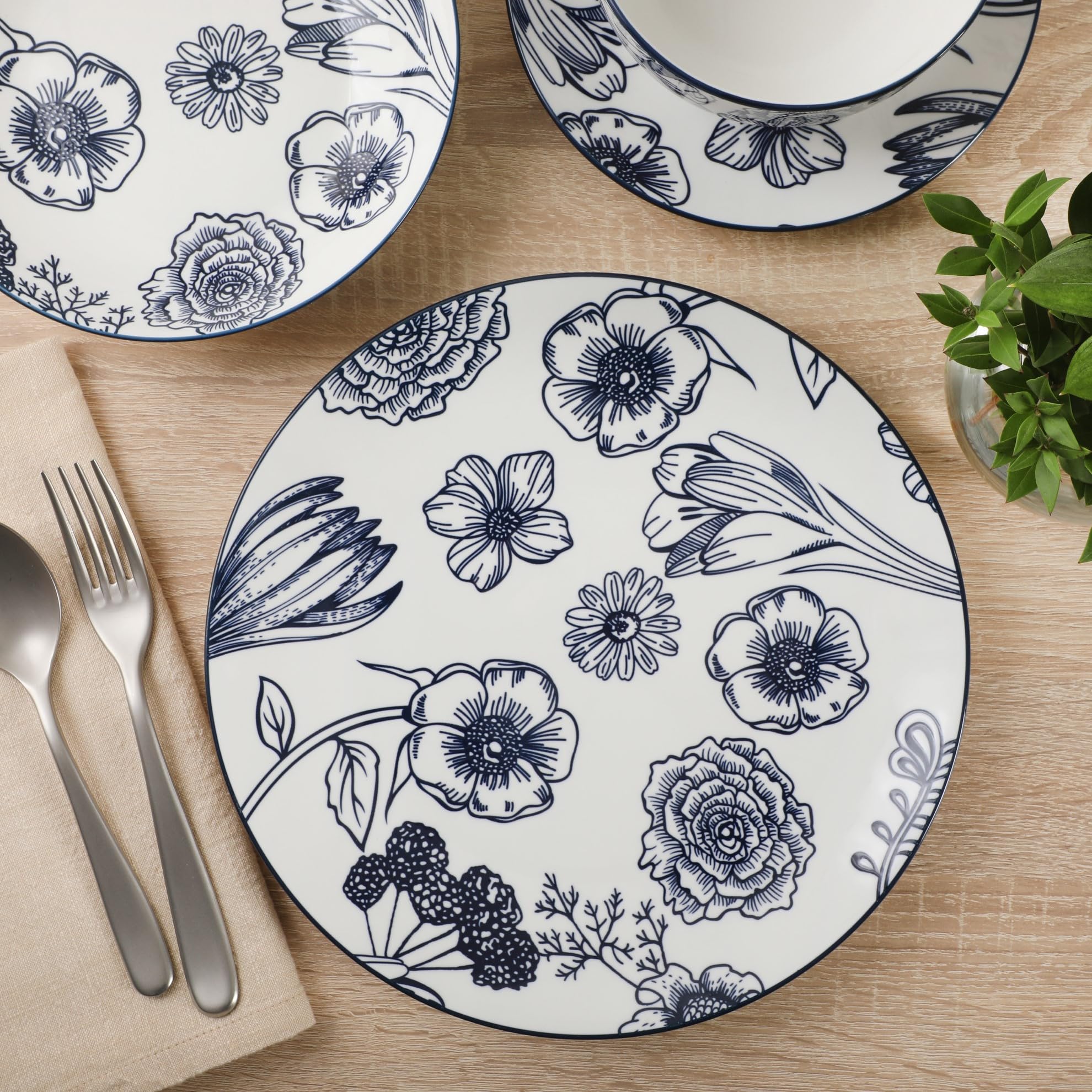 Amazon.com | Gibson Home Westerly Court 16-Piece Dinnerware Set