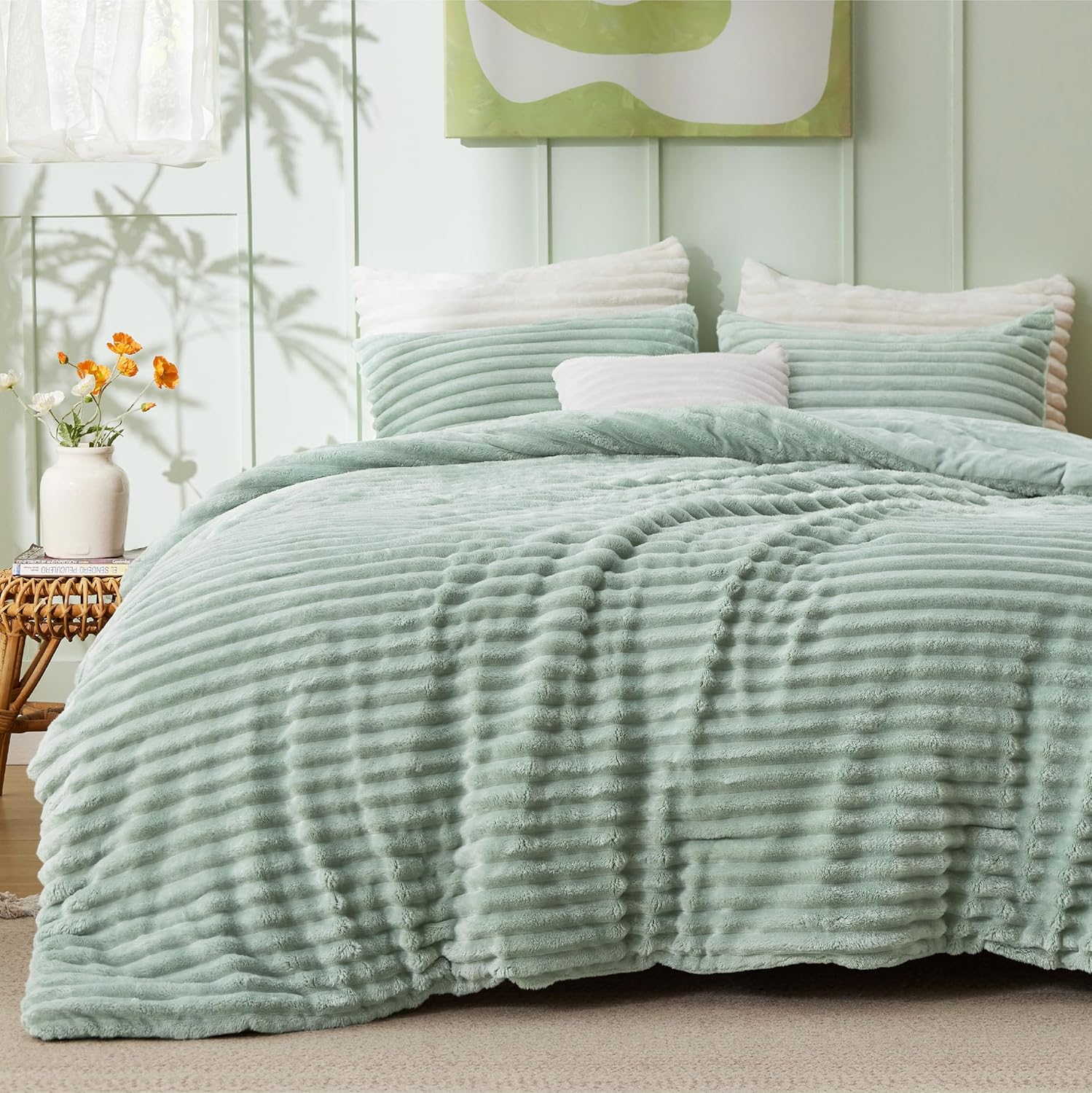 Bedsure Fluffy Comforter Set California King Size - Super Soft Faux Fur Bed Set Sage Green, All Seasons Warm Plush Fleece Bedding, 3 Pieces, 1 Shaggy Fuzzy Cal King Comforter with 2 Pillowcases California King 06 - Sage Green