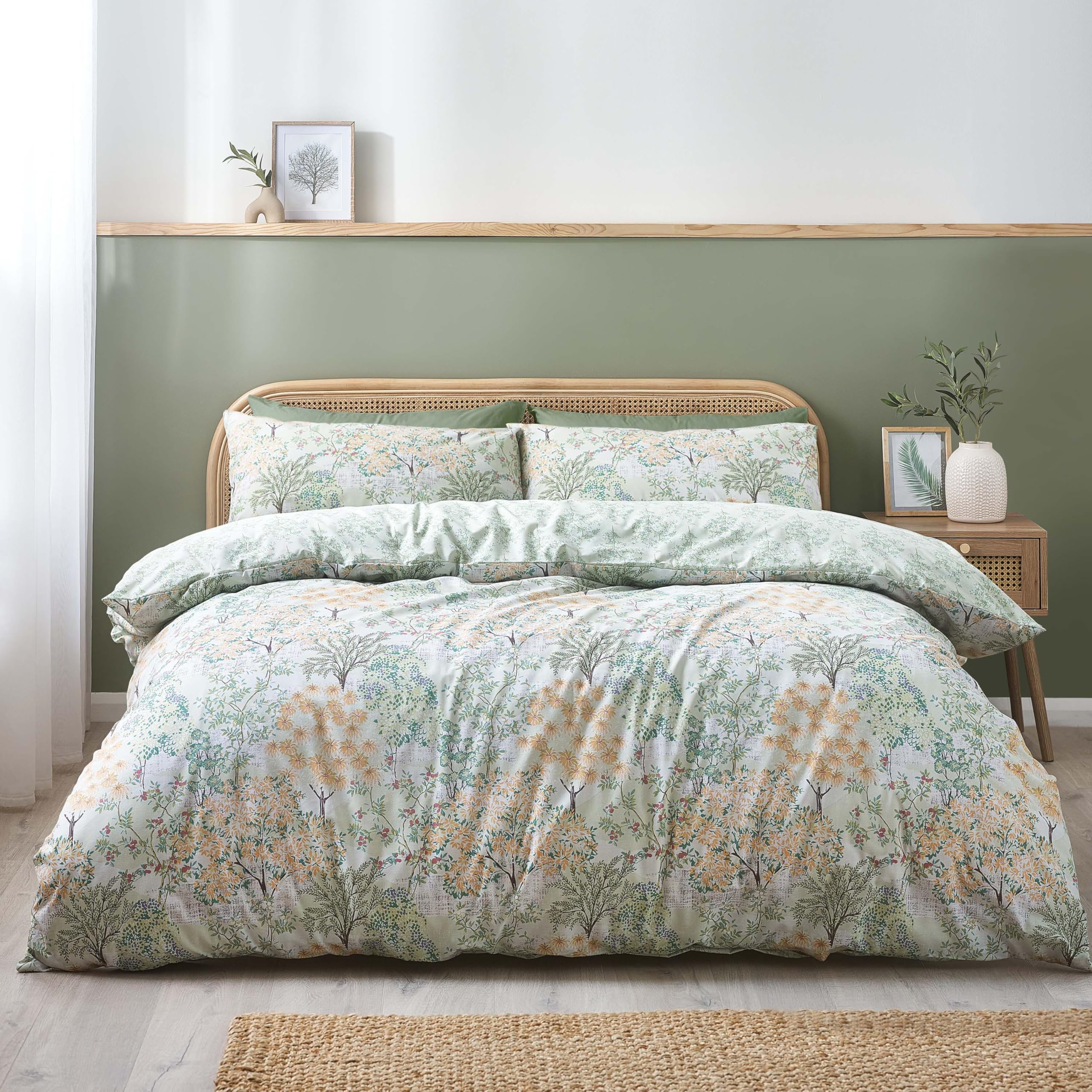 Catherine Lansfield Forest Blossom Reversible King Duvet Cover Set with Pillowcases Green