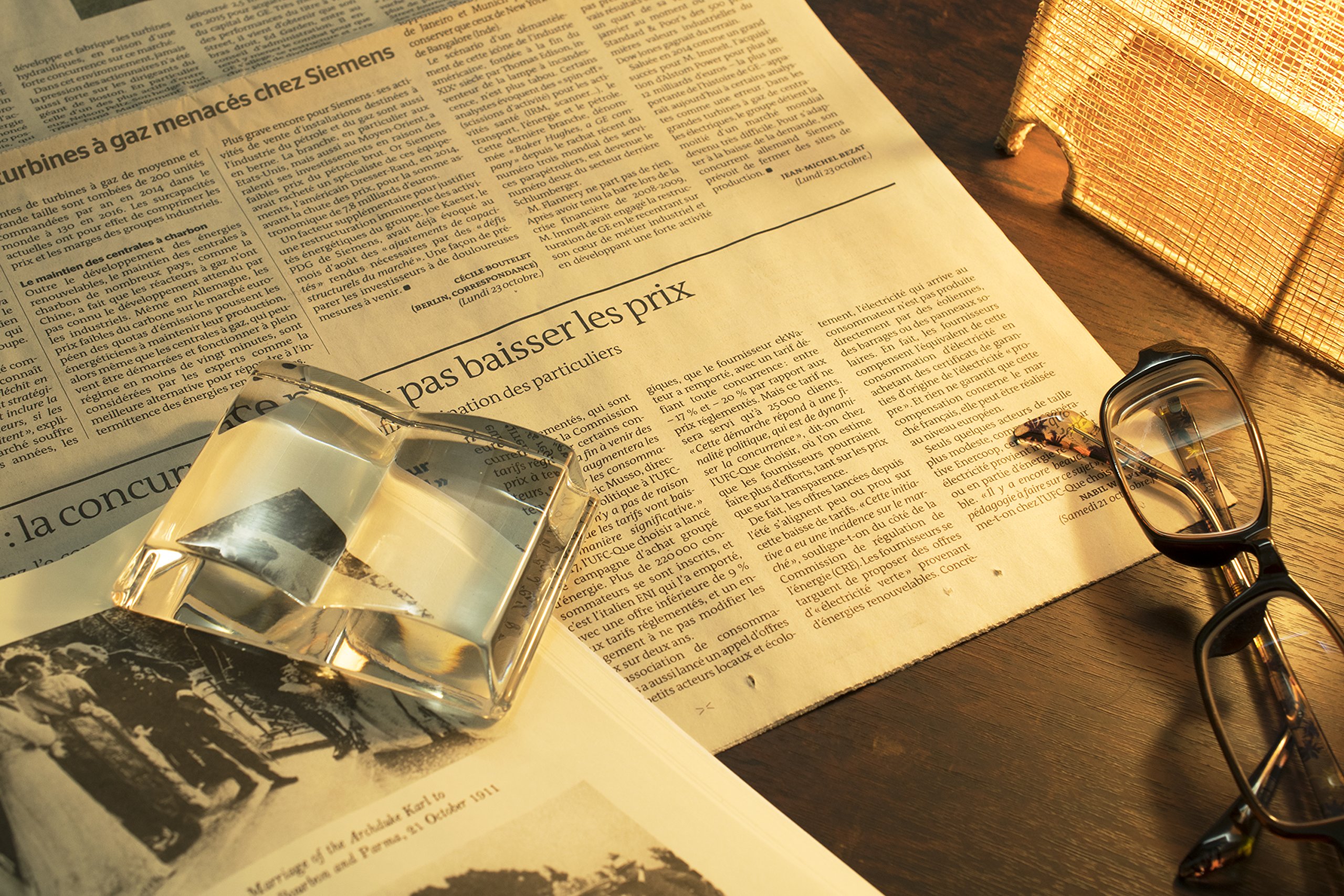 鉄道グッズ 日本食堂 透明ペーパーウェイト 鉄道グッズ 日本食堂 透明ペーパーウェイト