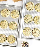 Vista 6 de USA Pan - Juego grande de 2 moldes para hornear galletas de acero aluminizado, antiadherente y resistente a la deformación, fabricado en los Estados