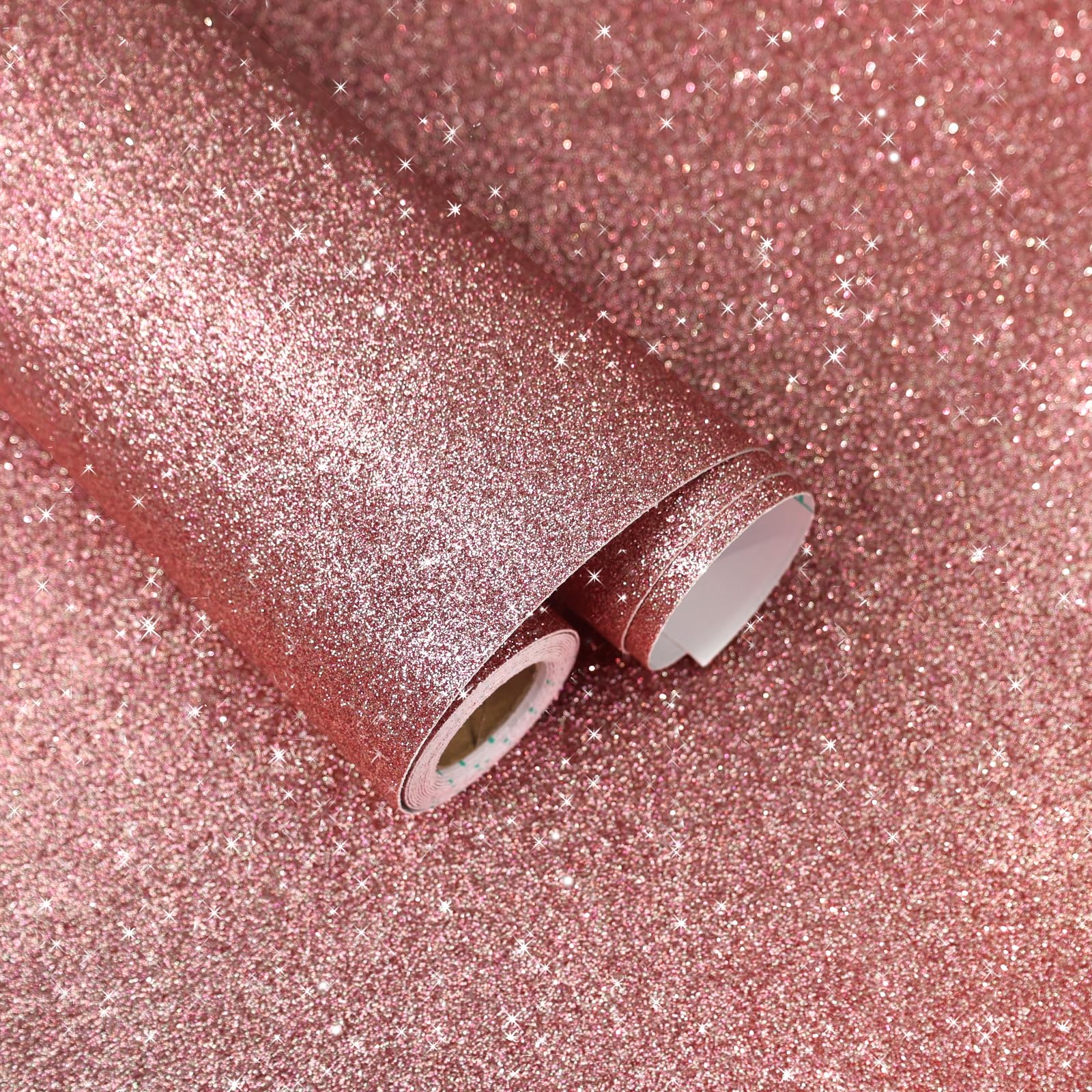 Papier peint rose à paillettes corail pour créer une chambre de fille féerique et lumineuse
