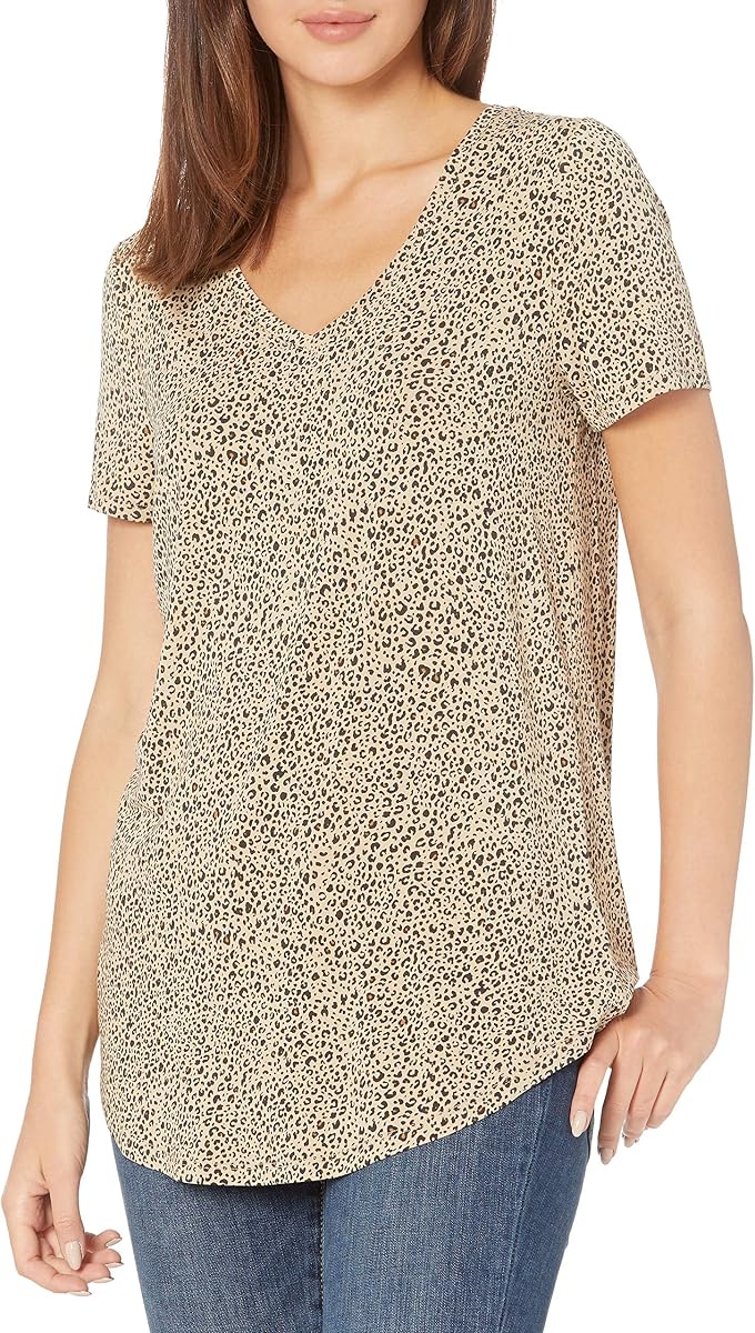 Amazon Essentials Camisa deportiva estilo túnica de manga corta con cuello en V y ajuste relajado para mujer (disponible en tallas grandes)