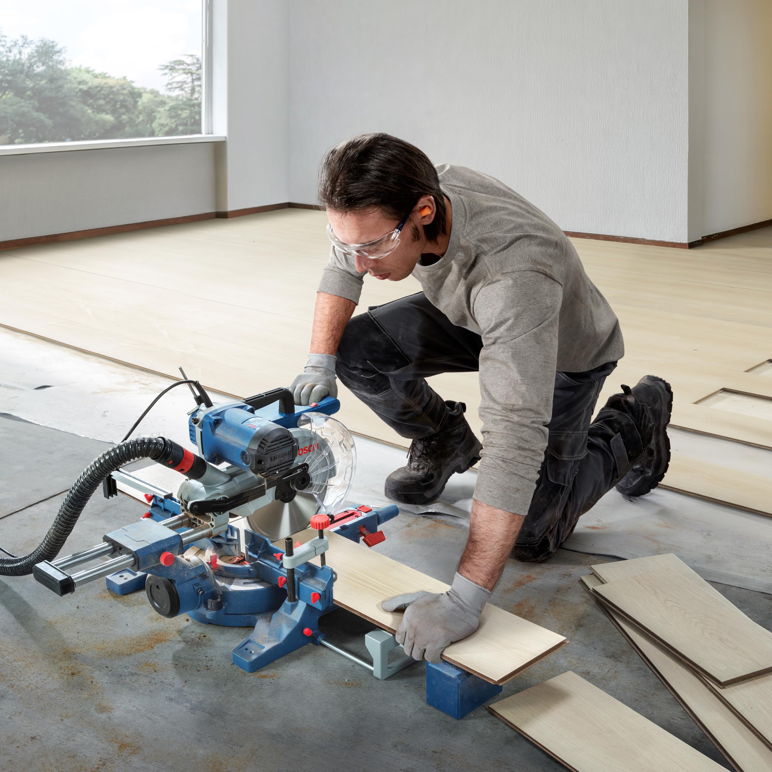 Bosch PRO Troncatrice radiale GCM 254 D (incl. 1x lama, 1x sacchetto raccoglipolvere, 1x guida di lunghezza, 1x morsetto, 1x chiave a brugola, 1x dima di calibrazione)