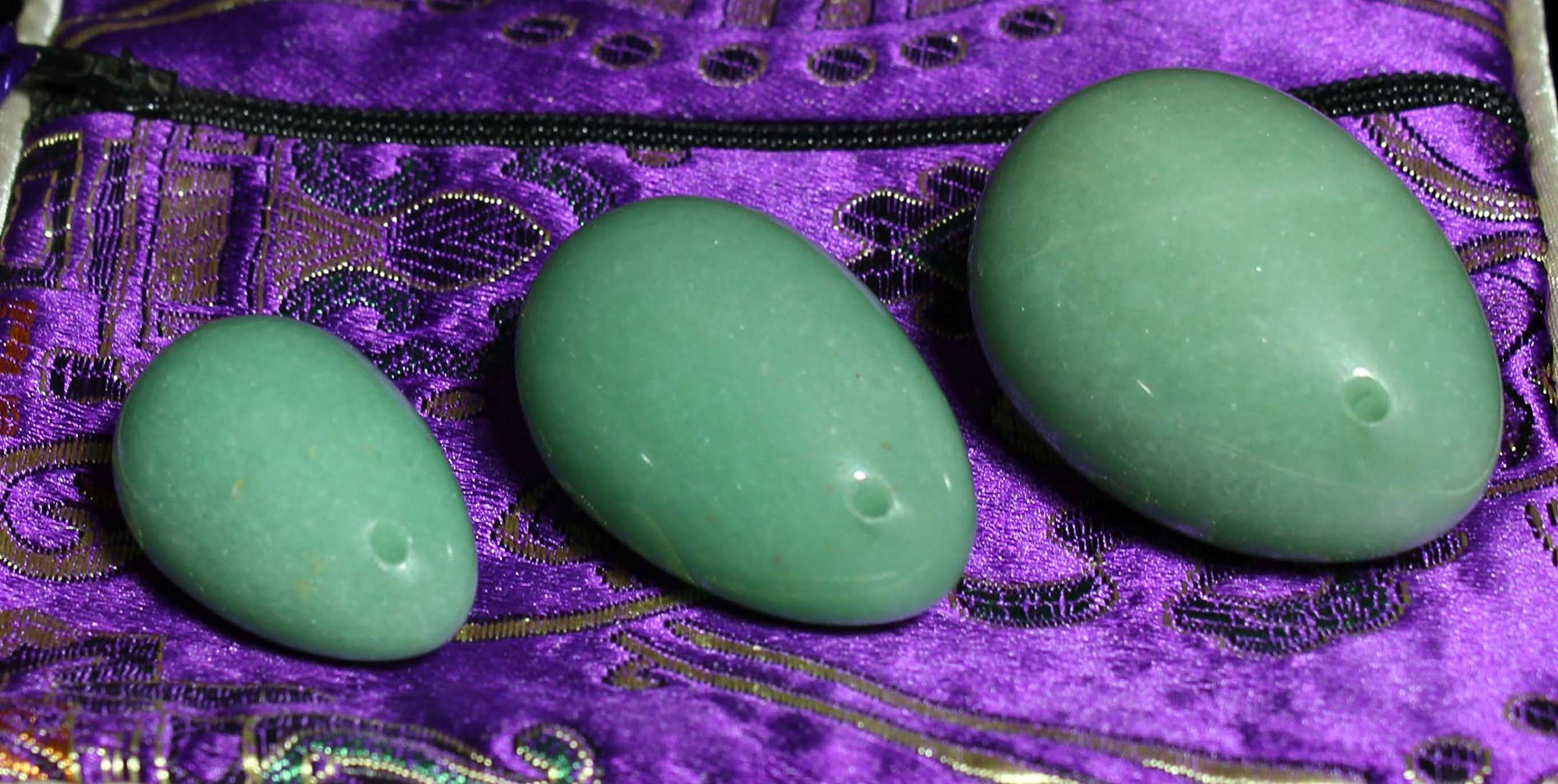 Yoni X3 Egg - Green Aventurine - InnoCristaux© - Stimulates Libido - Hand Made with Love - Pierced - Semi-precious Stone Jade Egg for Perineum Rehabilitation - Yoga - Tantra - Taoism
