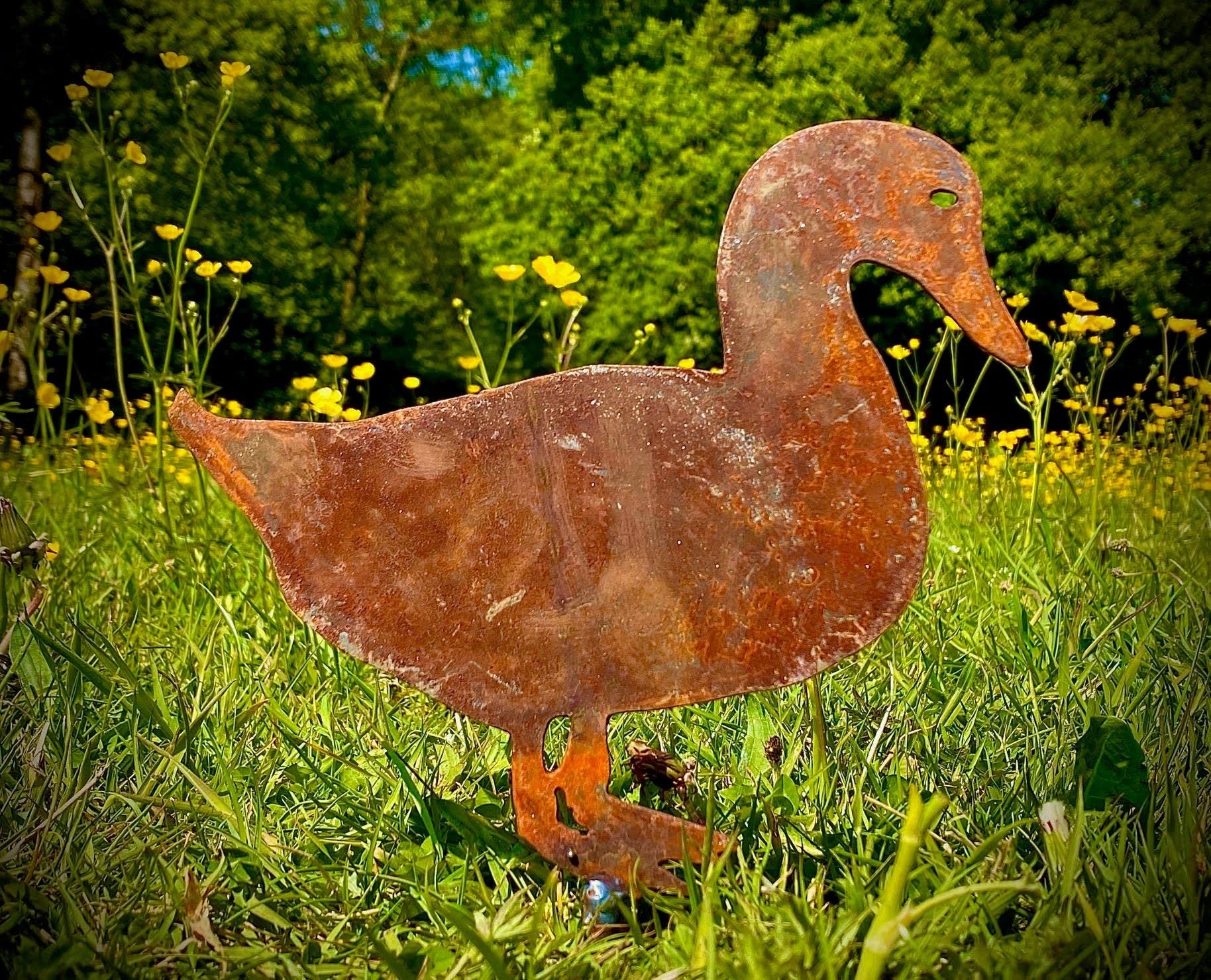 Medium Rustic Metal Exterior Rusty Duck Bird Garden Stake Yard Art/Flower Bed/Pond/Lake/Vegetable Patch Sculpture Gift