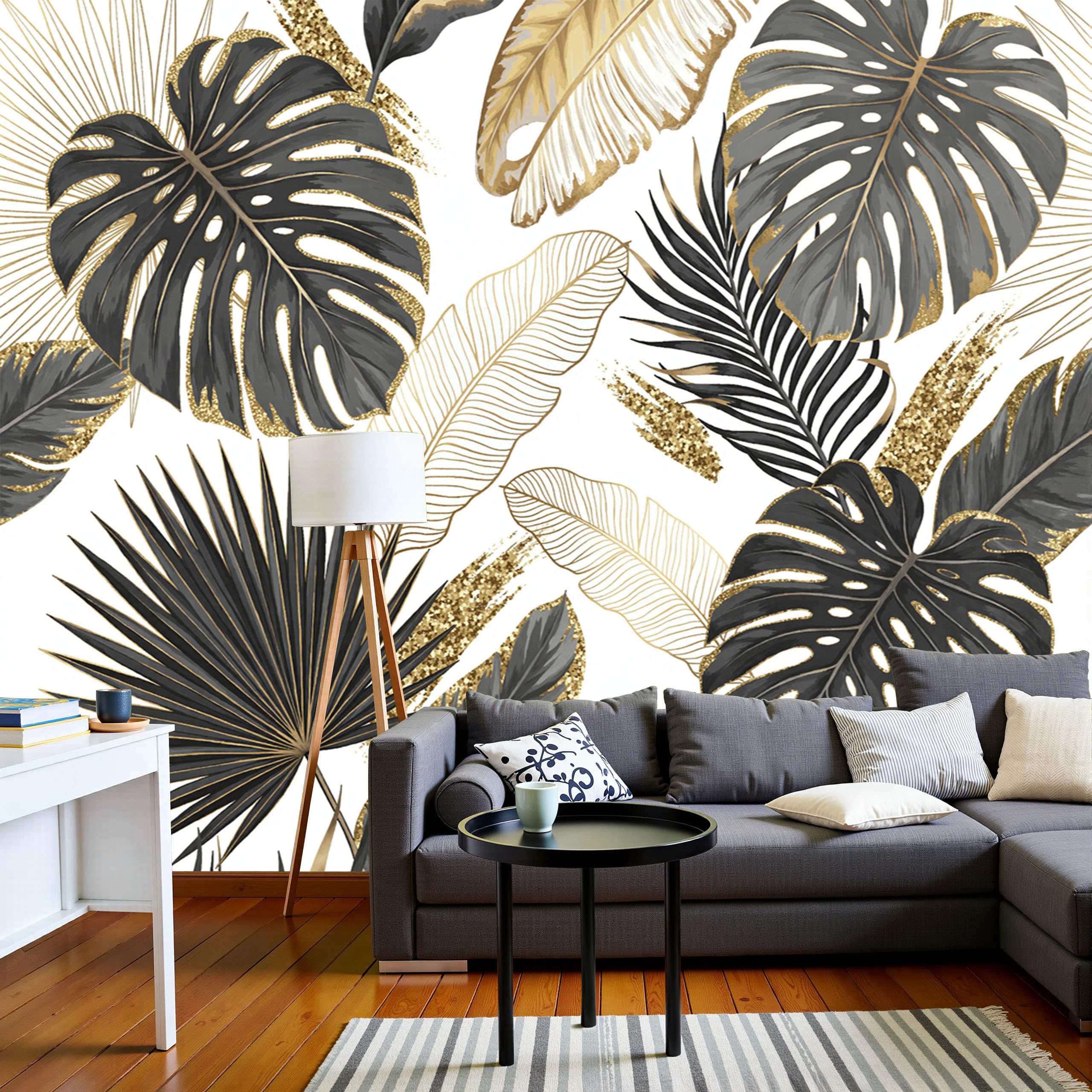 Papier peint panoramique pour agrandir un salon sombre avec des plantes tropicales dorées