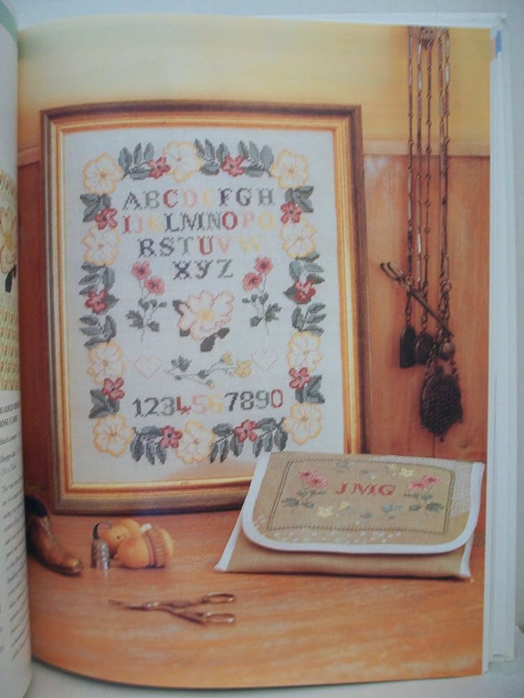 The Cross Stitcher's Bible Project Book : Greenoff, Jane