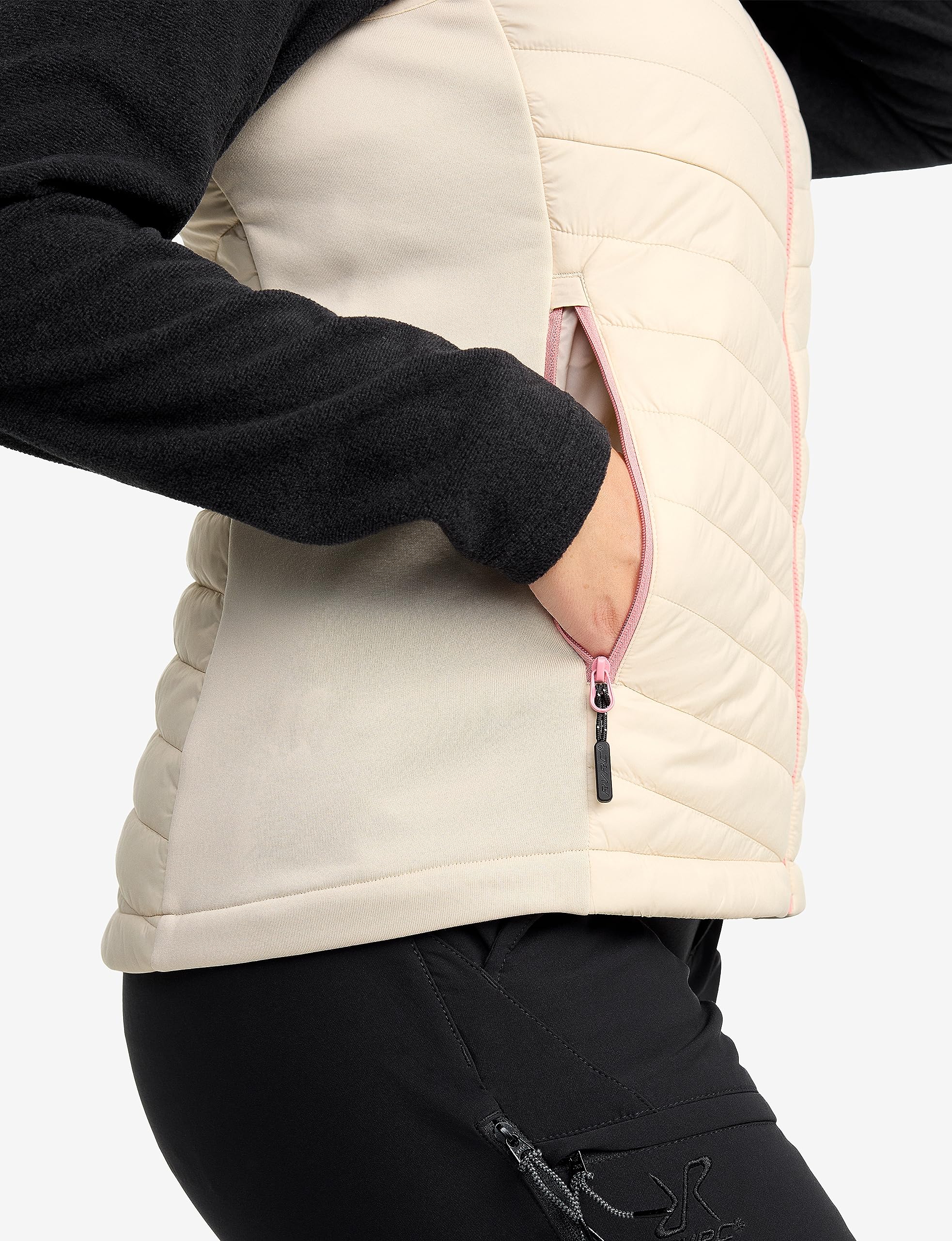 RevolutionRace Radical Insulate Vest da Donna, Gilet Leggero e Isolante per l'uso Quotidiano e Tutte le Attività All'aperto