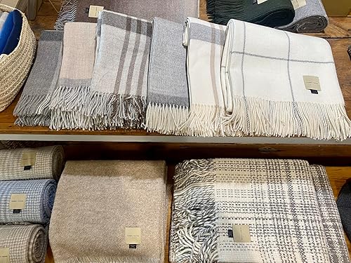 Miniatura 11 de Manta de lana de alpaca Manta de lujo de alpaca Manta de lujo ecológica y hecha de forma sostenible (jaspeado gris claro sólido) Gris claro