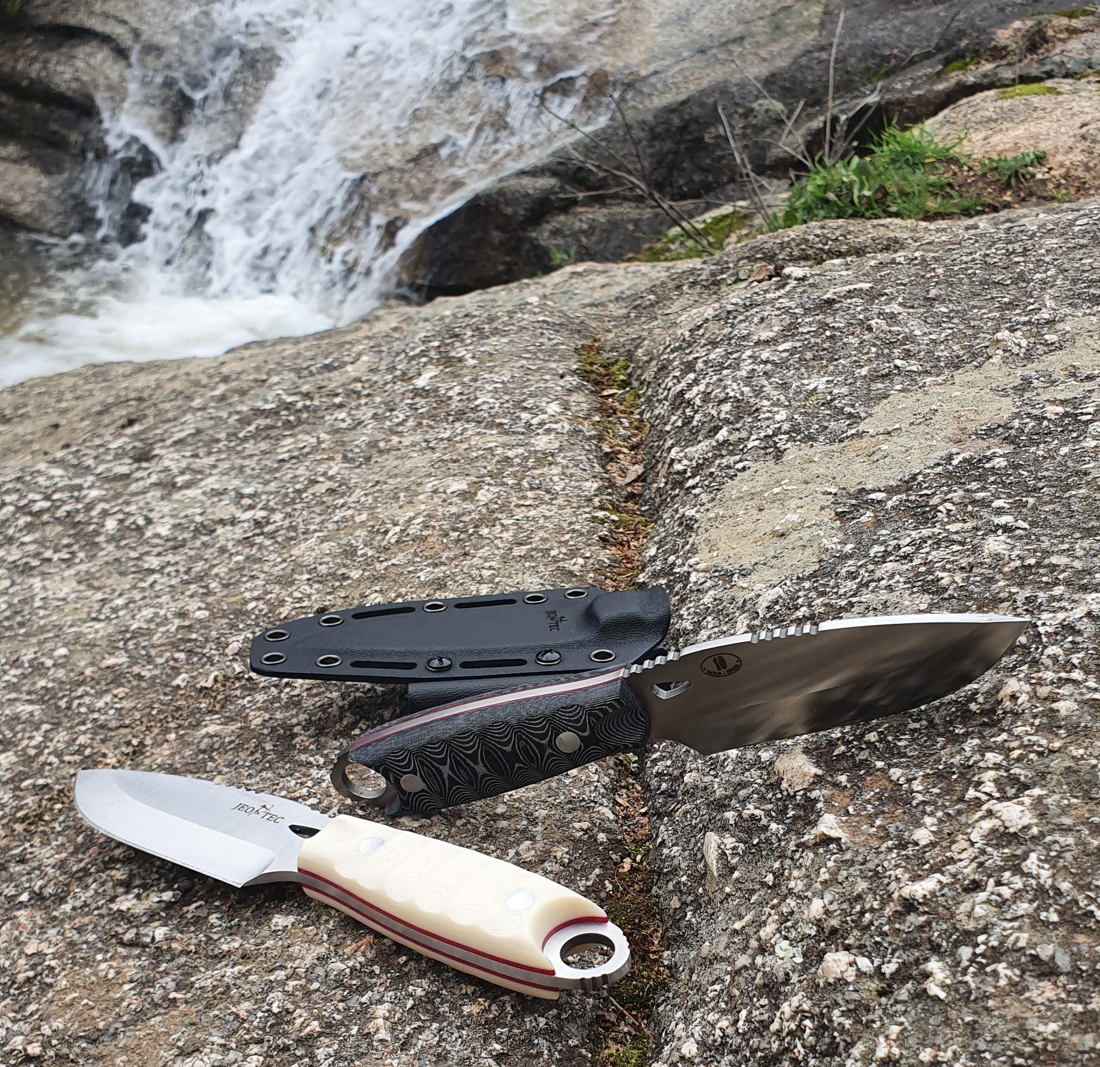 JEO-TEC Nº10 - Coltello Full-Tang a Lama Fissa per Bushcraft Sopravvivenza Pesca Caccia Campeggio, Lama di 10 cm Acciaio Inossidabile, Fodero, Ferrocerio, Handmade in Spain