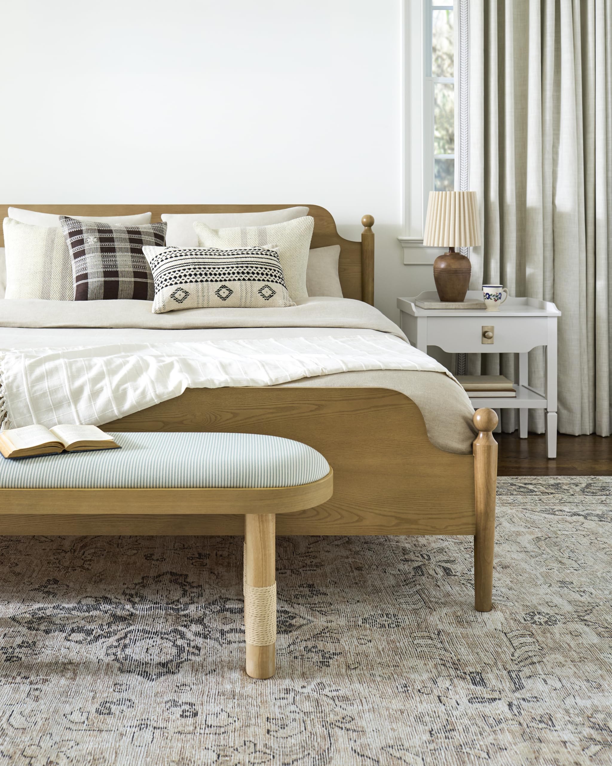ベッドフレーム Bicksley semi-double bed(frame only) Amazon.com: Livabliss x Becki Owens Modern Farmhouse Adella Wooden