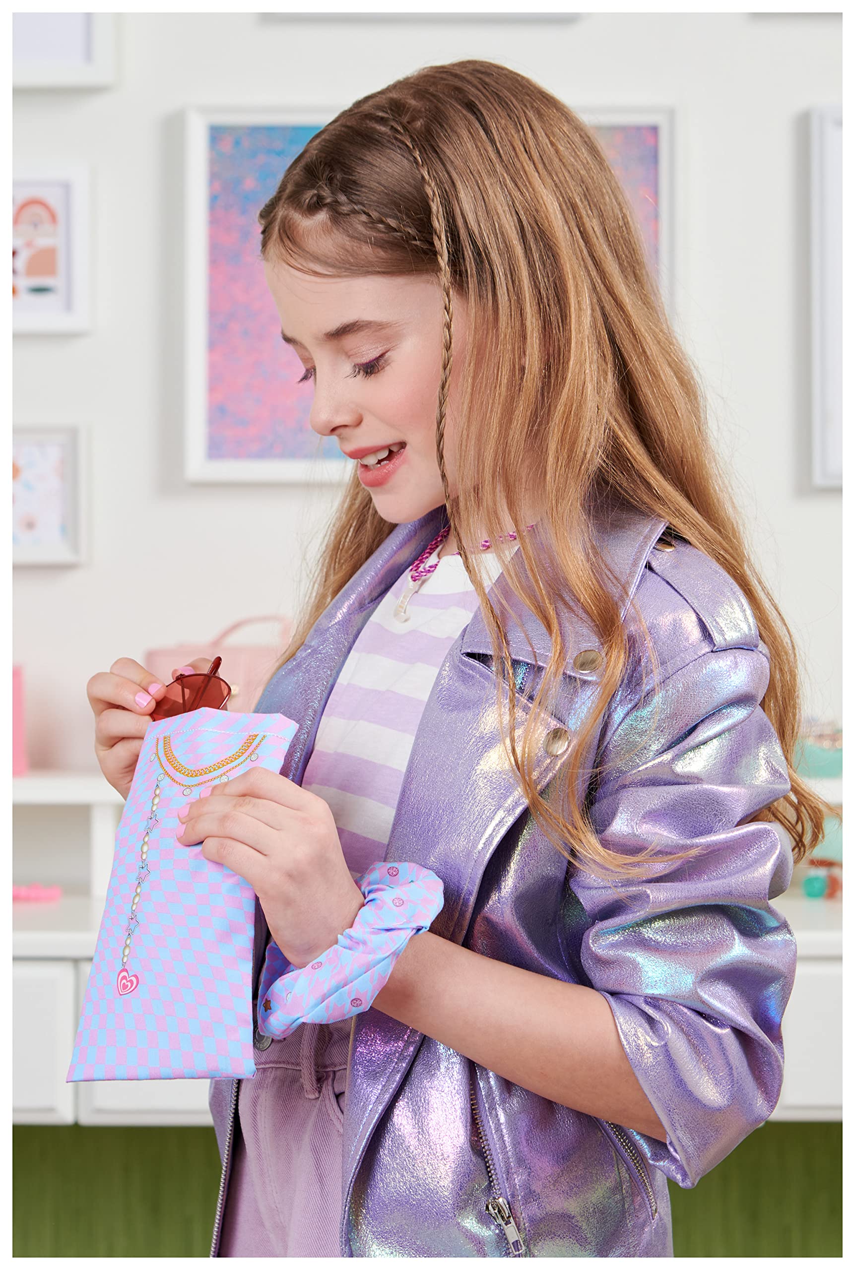 Cool Maker Stitch 'N Style Fashion Studio , Macchina da Cucire per bambini e bambine , Filo da cucire pre-inserito, tessuto e stampe ad acqua , Giochi creativi per bambini e bambine dagli 8 anni