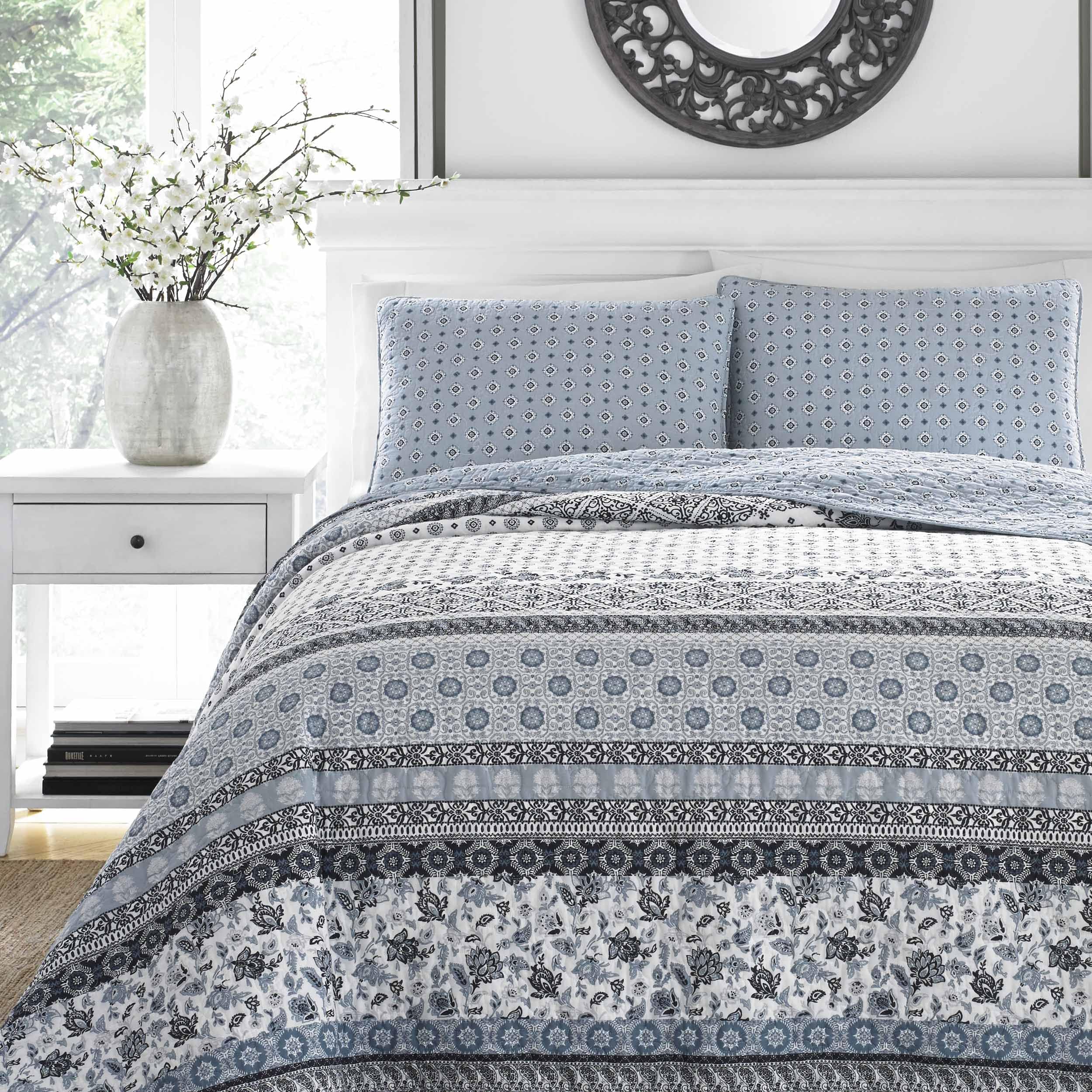 Stone Cottage - Twin Quilt Set, Reversible Cotton Bedding with Matching Sham, Block Print Bedding Set (Bexley Light Blue, Twin)