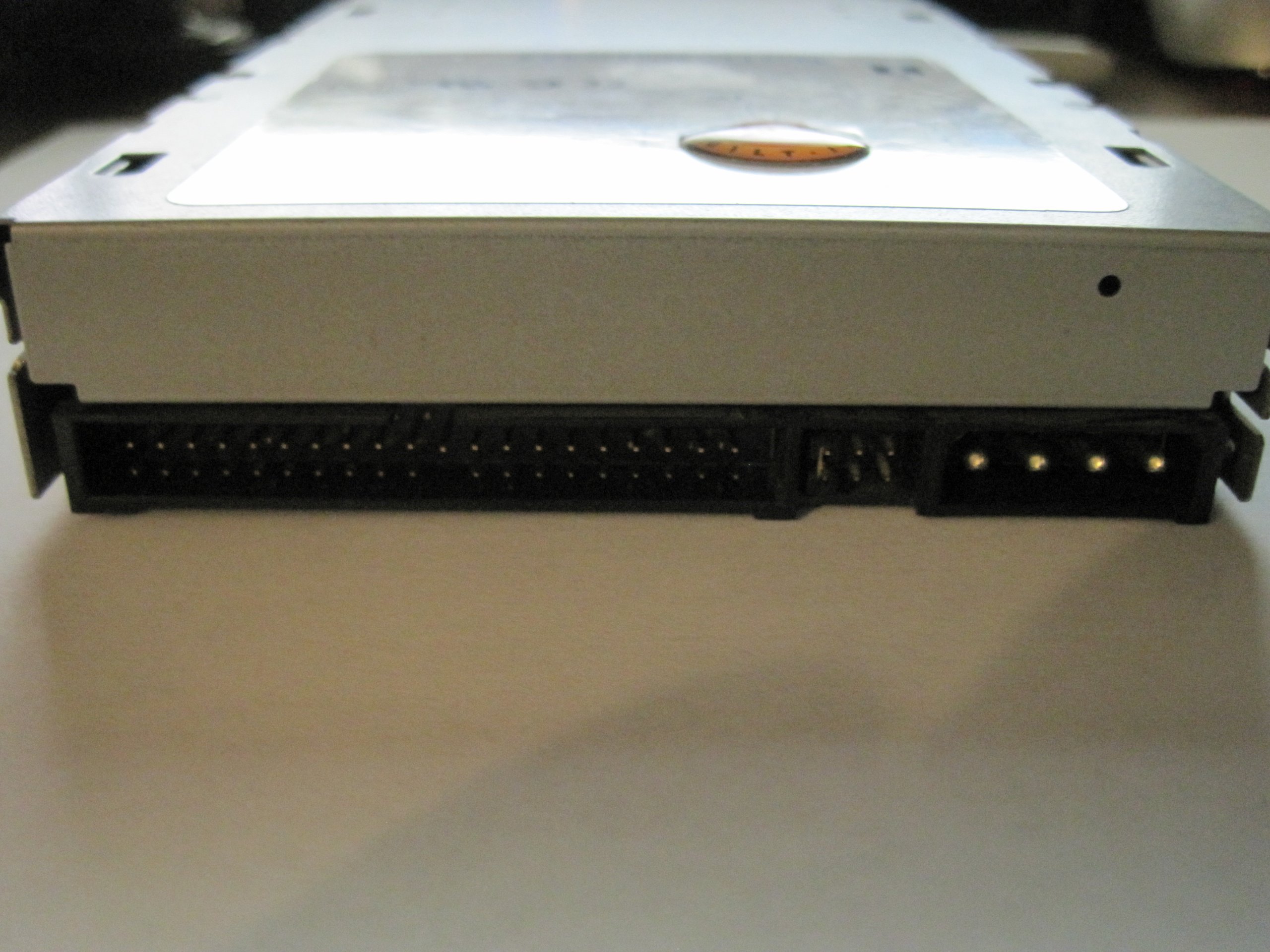 Amazon.com: Iomega - ZIP DRIVE Z100ATAPI, P/N 04057D02 ATAPI2, (FL