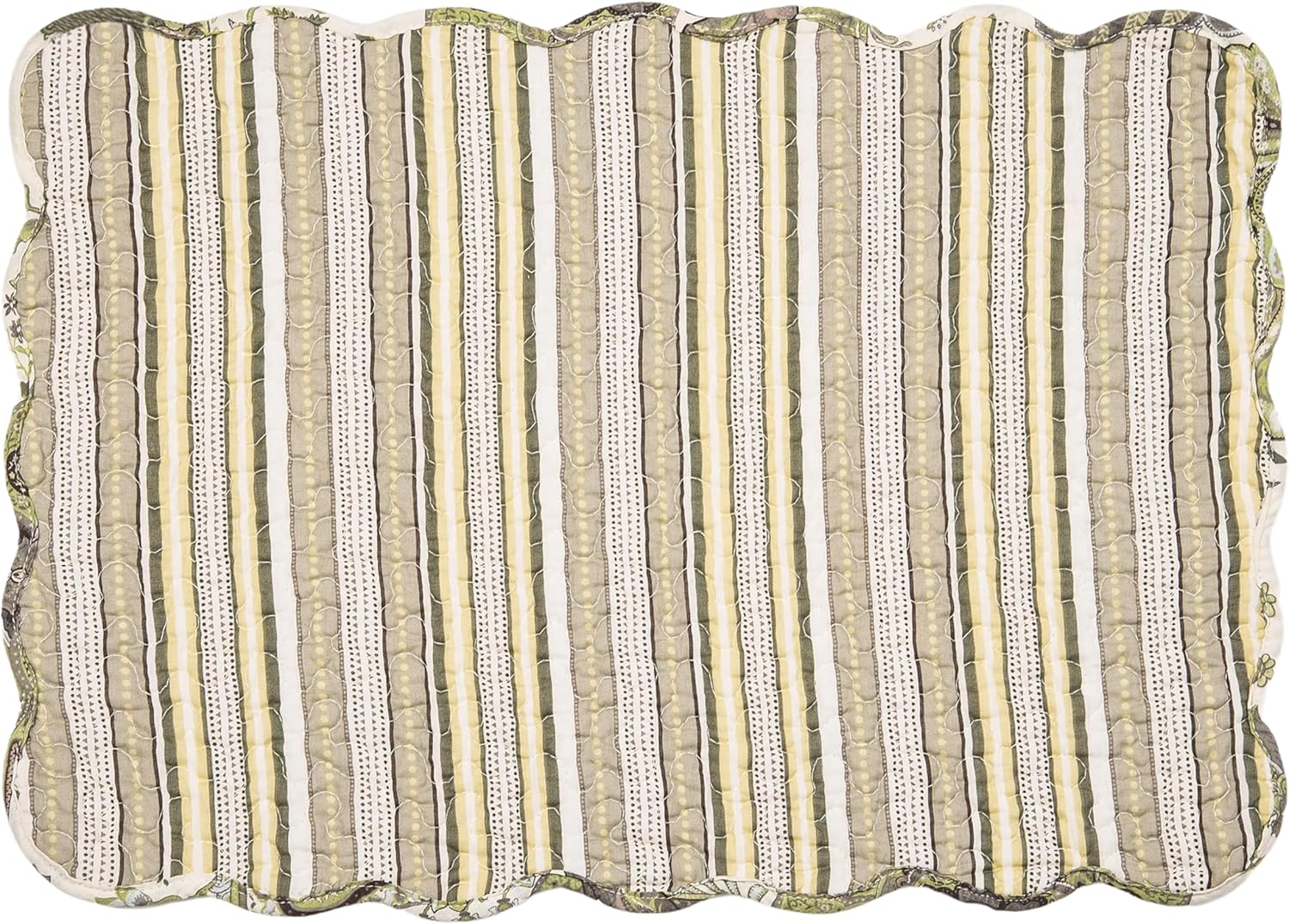 C&F Home 13" x 19" Amaya Reversible Scalloped Quilted Vintage Floral Flower Themed Jacobean Dining Tabletop Placemats Set of 6 All Seasons Spring Summer Home Kitchen Dinner Table Décor Decoration S/6