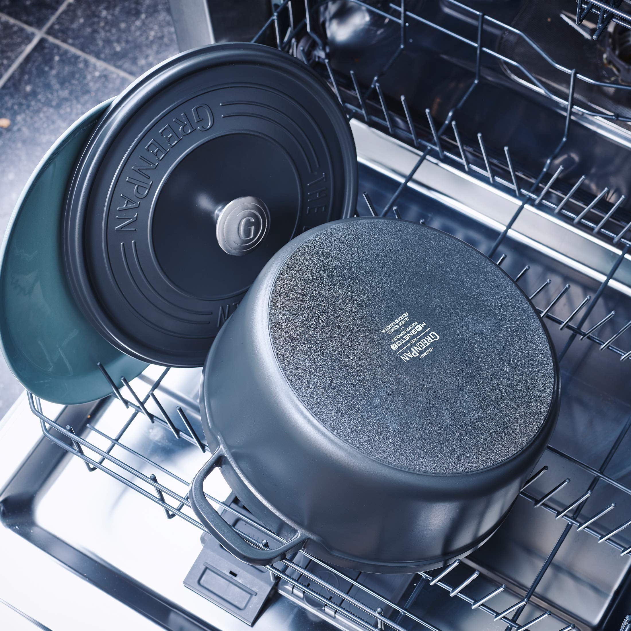 GreenPan Dutch Oven, Cast Aluminium Casserole Dish with Lid, Toxin Free