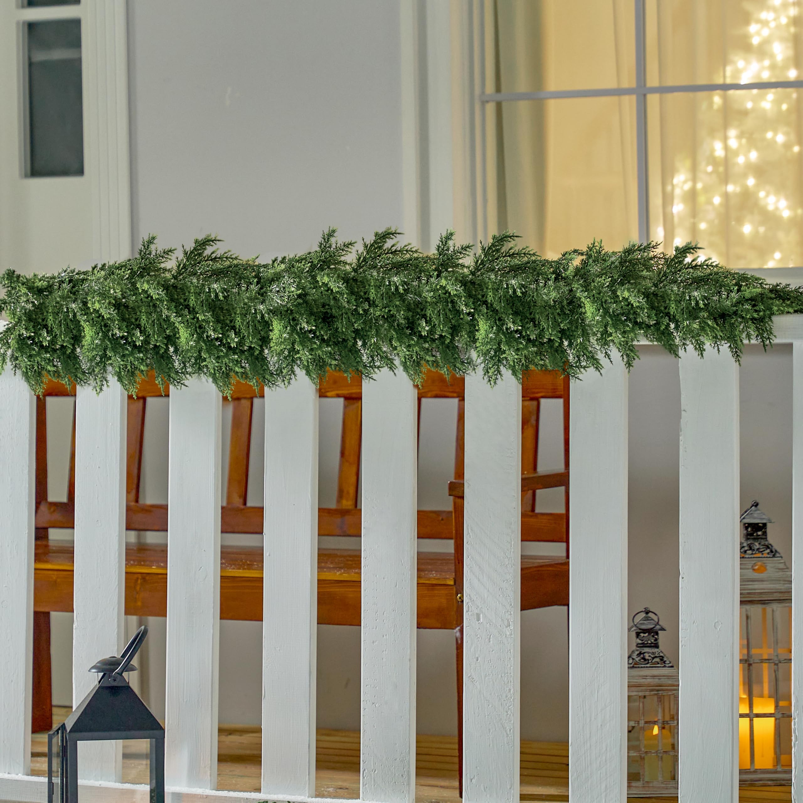 JOYIN Weihnachtsgirlande aus Zedernholz, realistisches Kiefern-Design, dick, üppig und biegbar, grüne Weihnachtsgirlande für Kaminsims, Tisch, Veranda, Innenbereich, Weihnachts-Party-Dekorationen