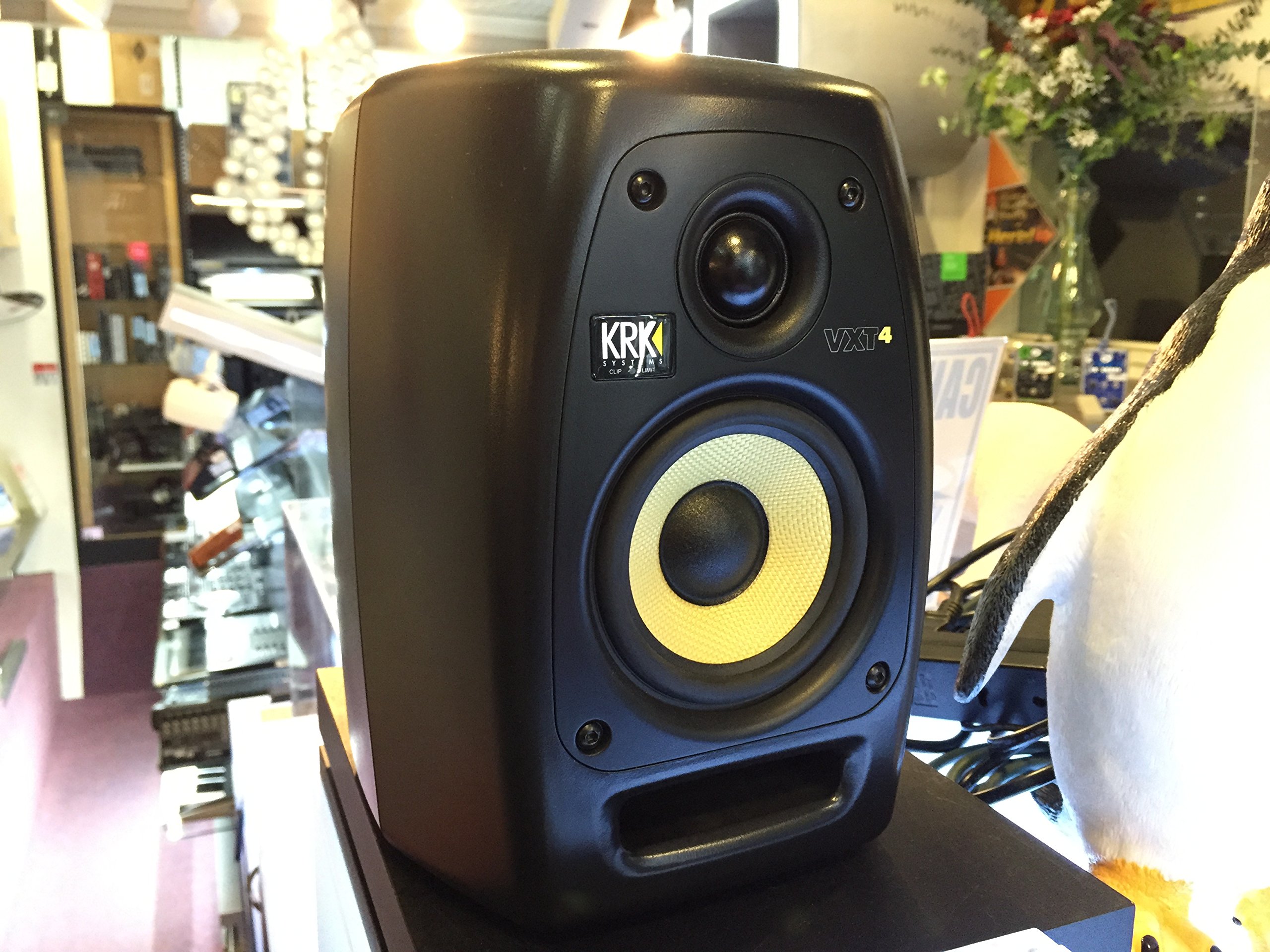 KRK VXT4 モニタースピーカー ペア KRK VXT4 パワードモニター(グリル仕様) ペア