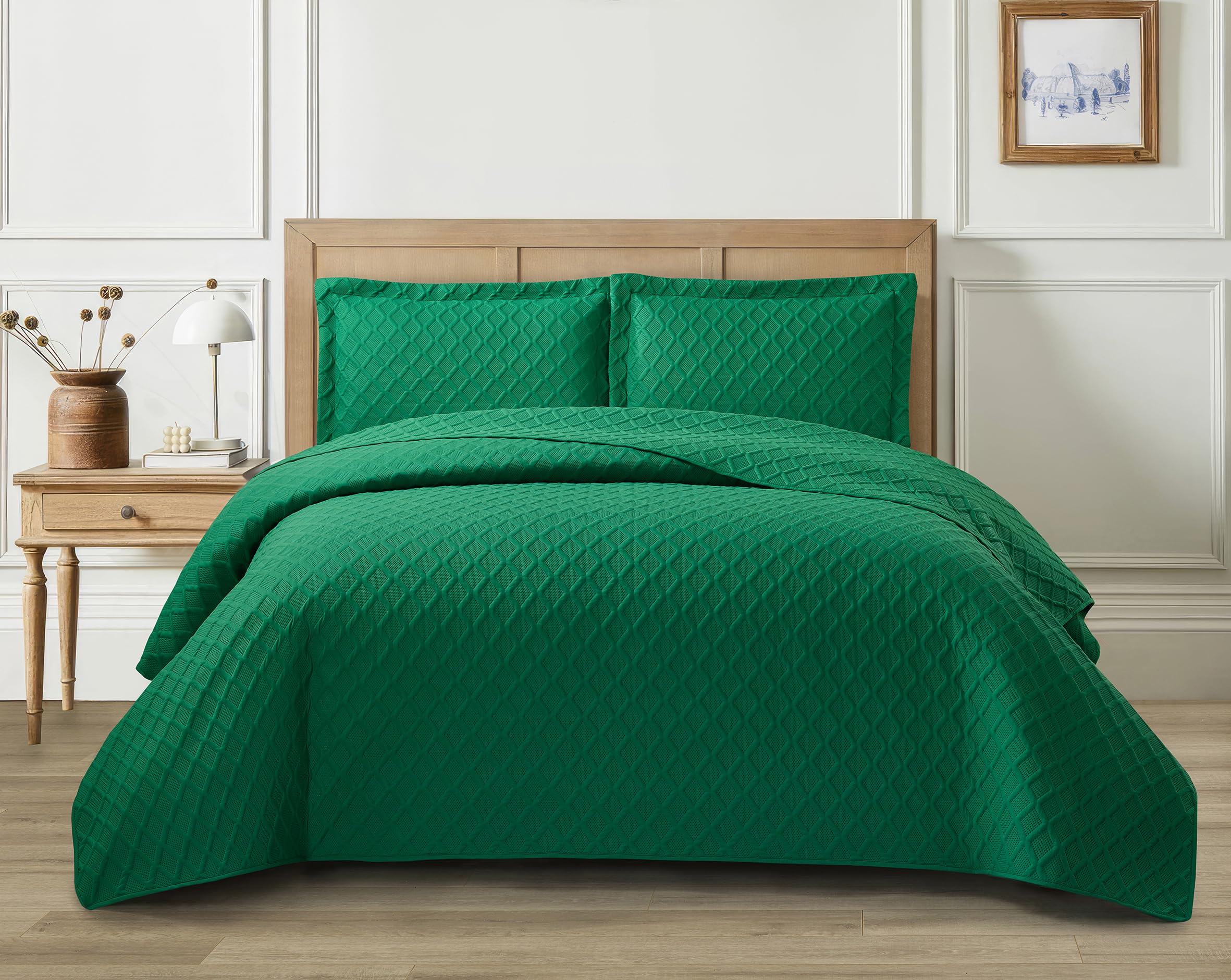 PRIME LINENS 2 Piece Quilted Bedspread Embossed Diamond Pattern Comforter Bedding Set Bed Throw with Pillow Cases (Diamond Check Green, Single)