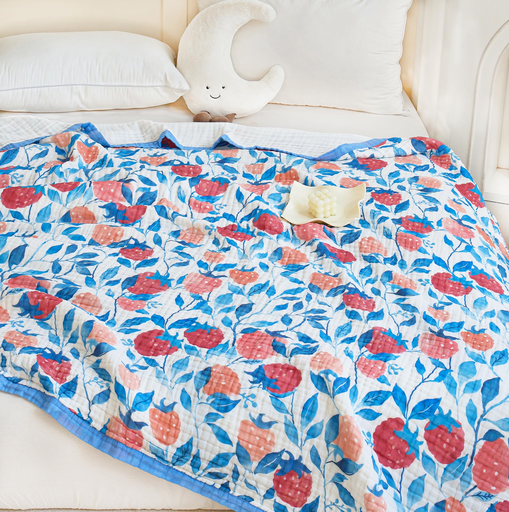 J-pinno Strawberry Cute Red Pink Fruit Muslin Blanket Reversible 100% Cotton 6 Layer Quilt Bed Blanket Soft Warm Throw Sofa Couch Toddler Kids Cartoon Travel Coverlet (Strawberry, Twin 56