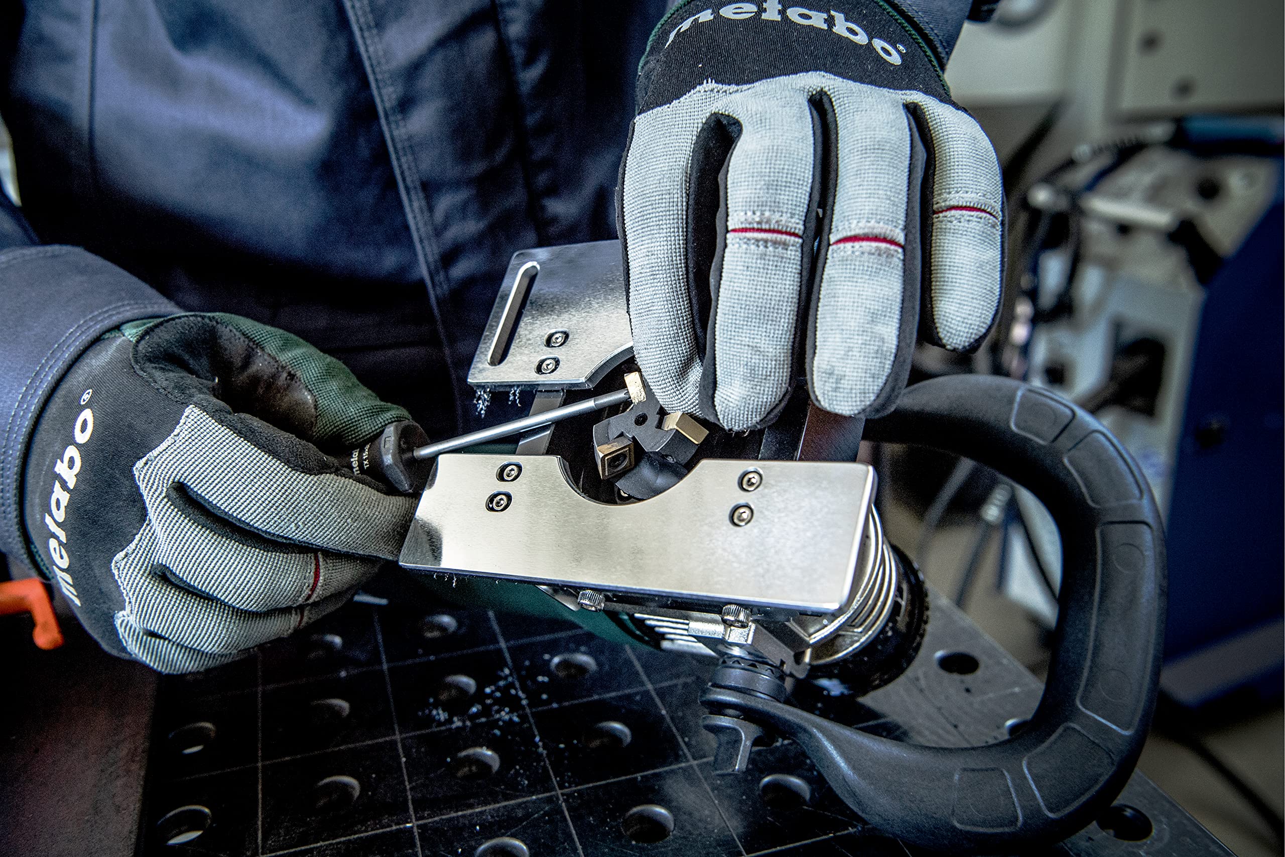 metabo Metall-Planfräse PFM 17, Schweißraupen-Entferner mit VTC-Elektronik