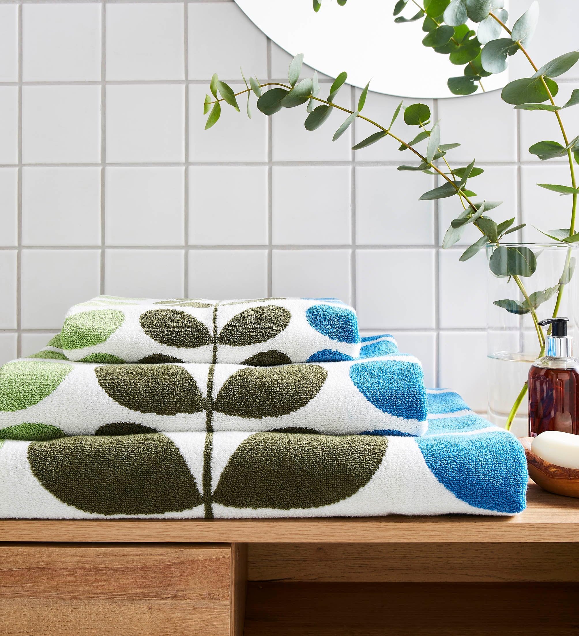 Orla KielyTrio Stem Riviera TowelsBathroom Linen: Hand Towel, 50x90cm
