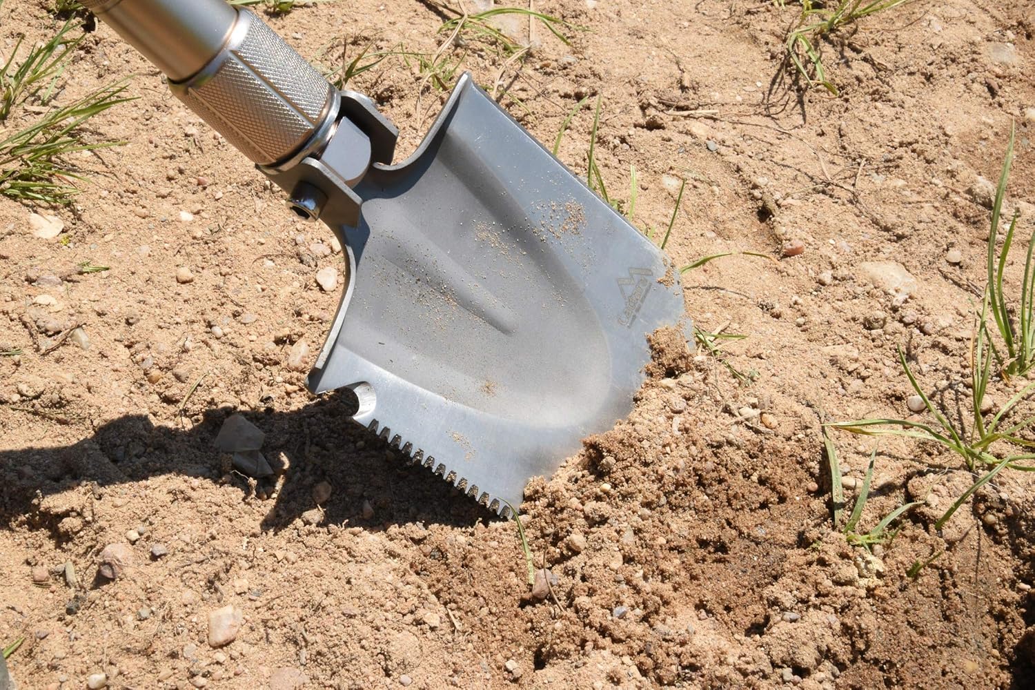 Tiger 13269 Folding Multifunctional Shovel 77 cm