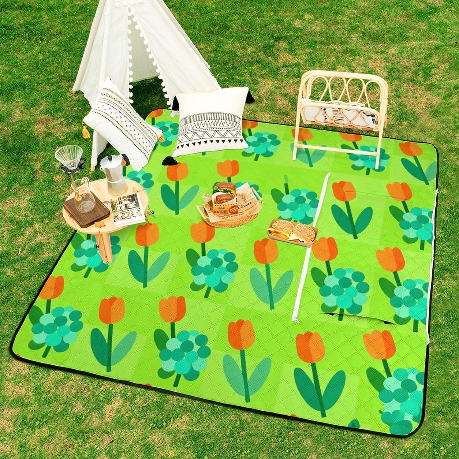 Flower Plaid in The Spring Field Picnic Blanket with Zipper Water Resistant Sand Free Picnic Mat Washable Foldable Easy Carry Beach Blanket for Lawn Beach Hiking Camping