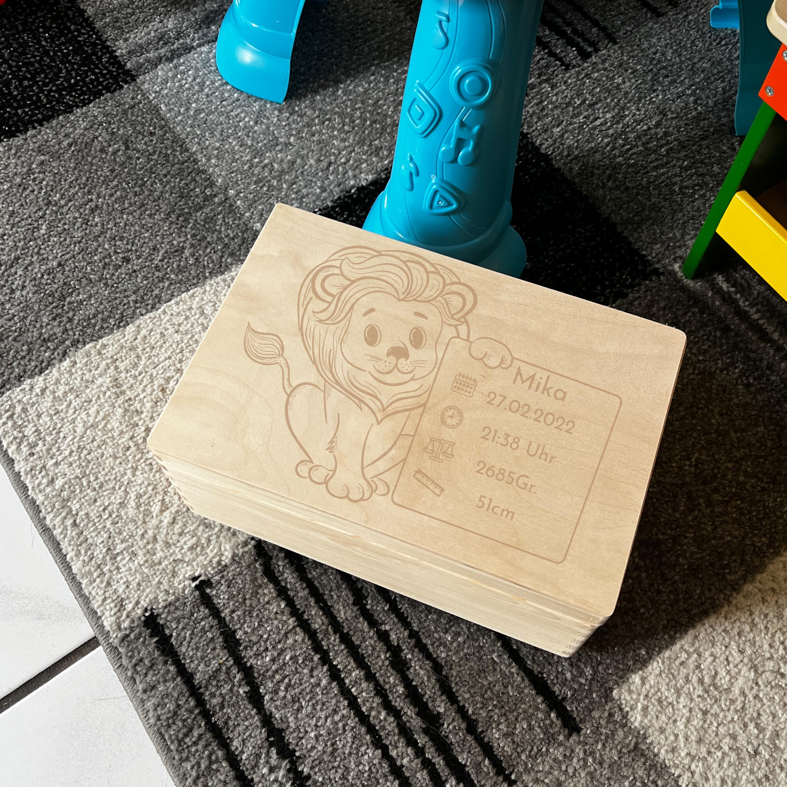 Scatola dei ricordi personalizzata per neonati e bambini con incisione a leone, scatola in legno per bei ricordi, 40 x 30 x 23 cm