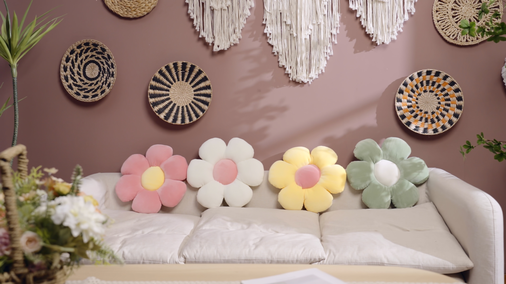 Amazon.com: Reginary 4 Pcs Flower Floor Pillows Cute Plush