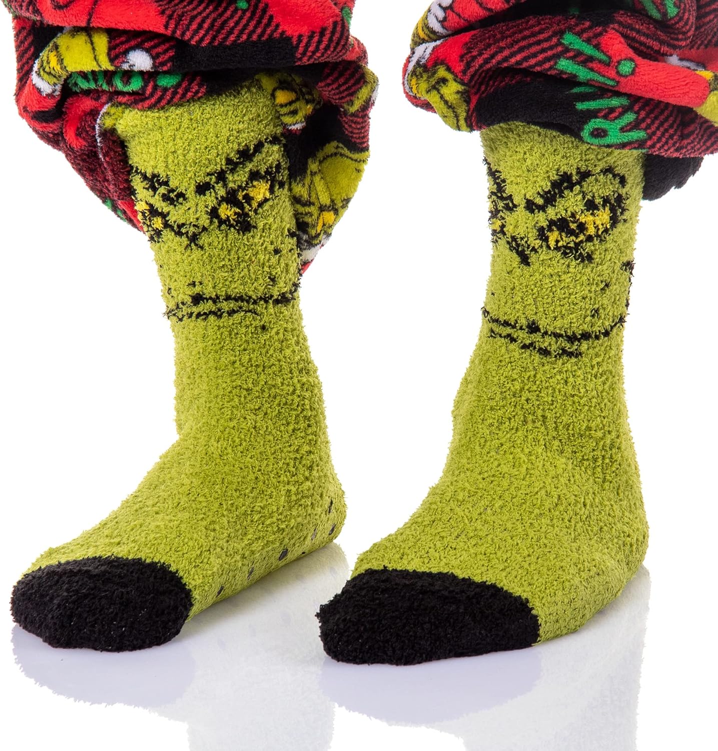 Dr. Seuss GRINCH Men's Pajama Pants Shirt and Socks 3 Piece Pajama Set medium Multicolored