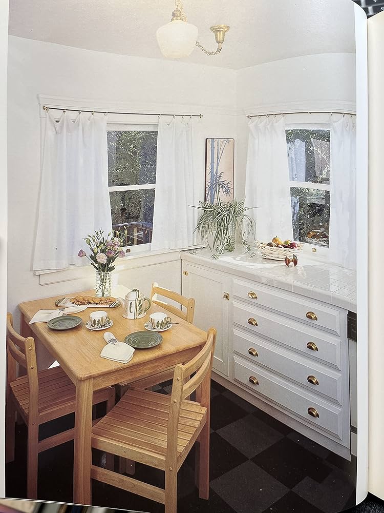 洋書 new country KITCHENS Bungalow Kitchens: Powell, Jane, Svendsen, Linda